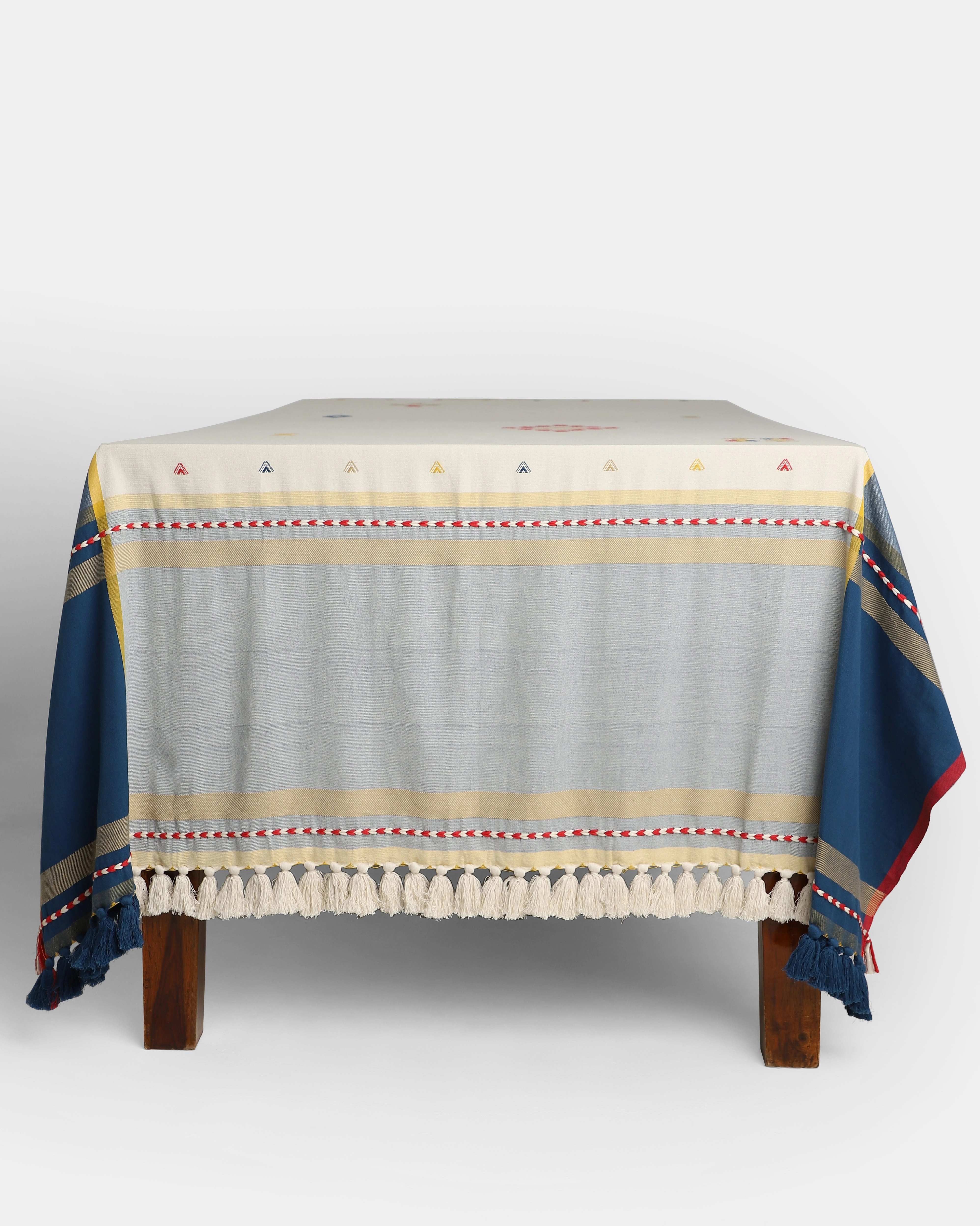 Amore Extra Weft Cotton Table Cover ceramic table ornament
