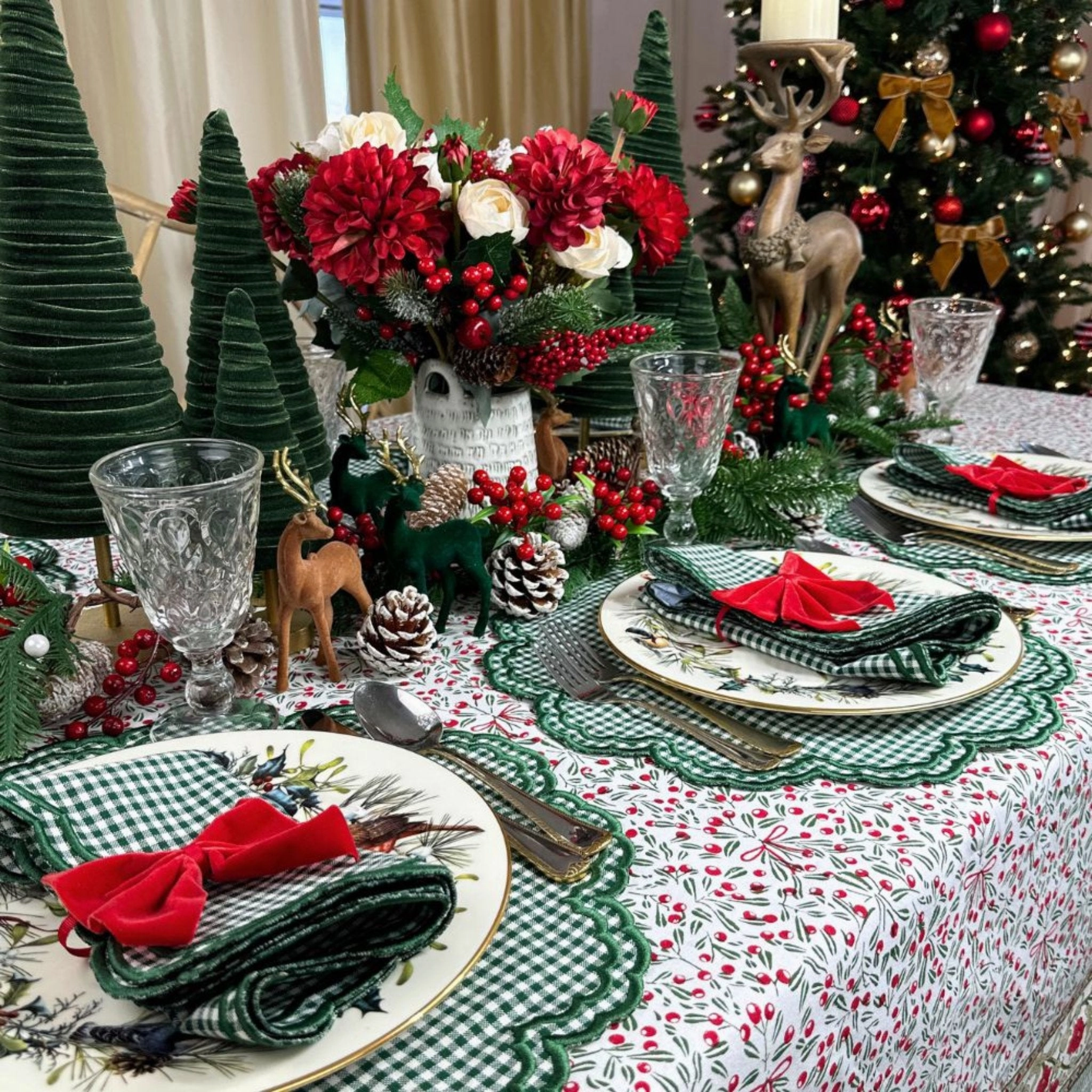 Bettina Napkin in Dark Green Gingham, Set of 4