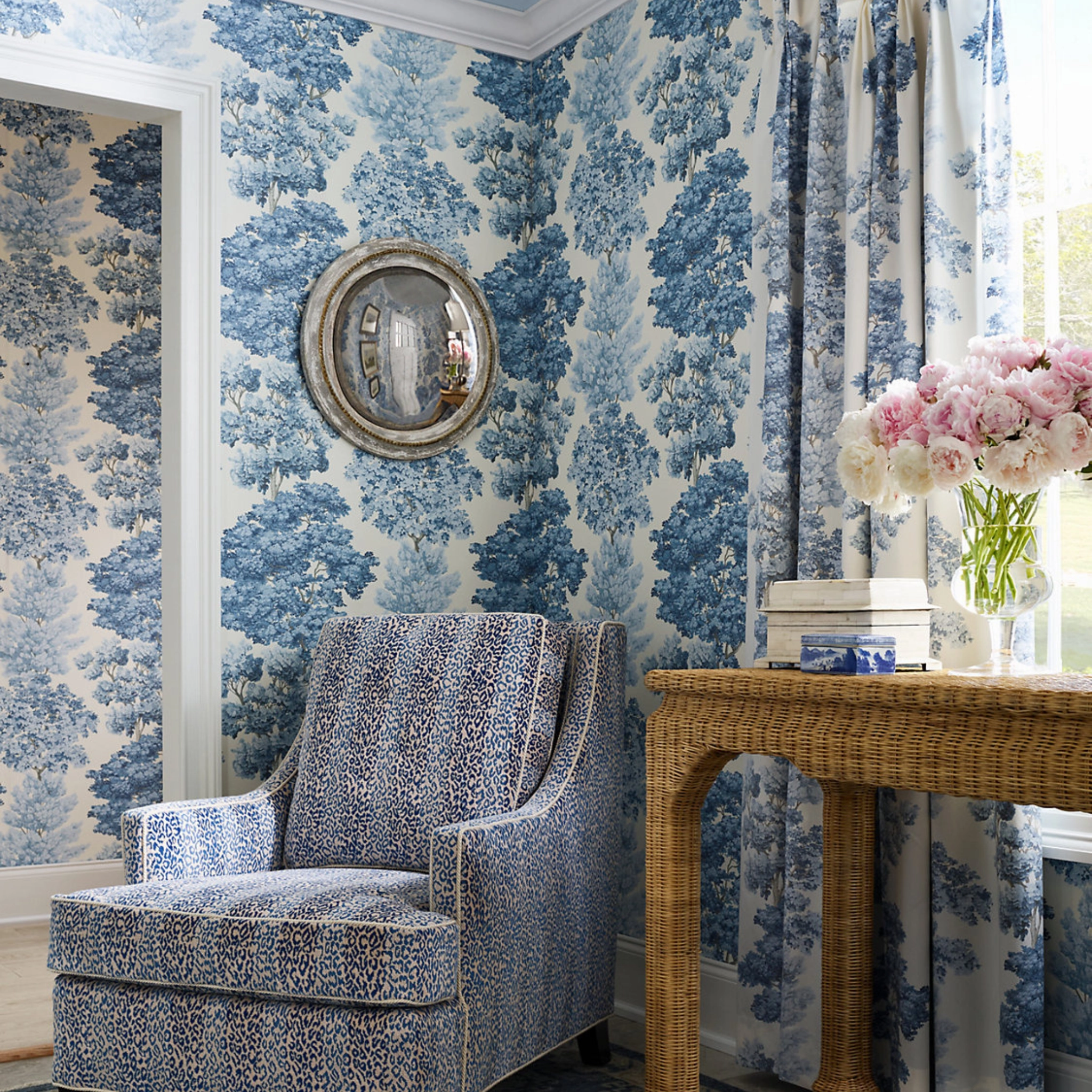 Central Park Wallcovering in Light Blue