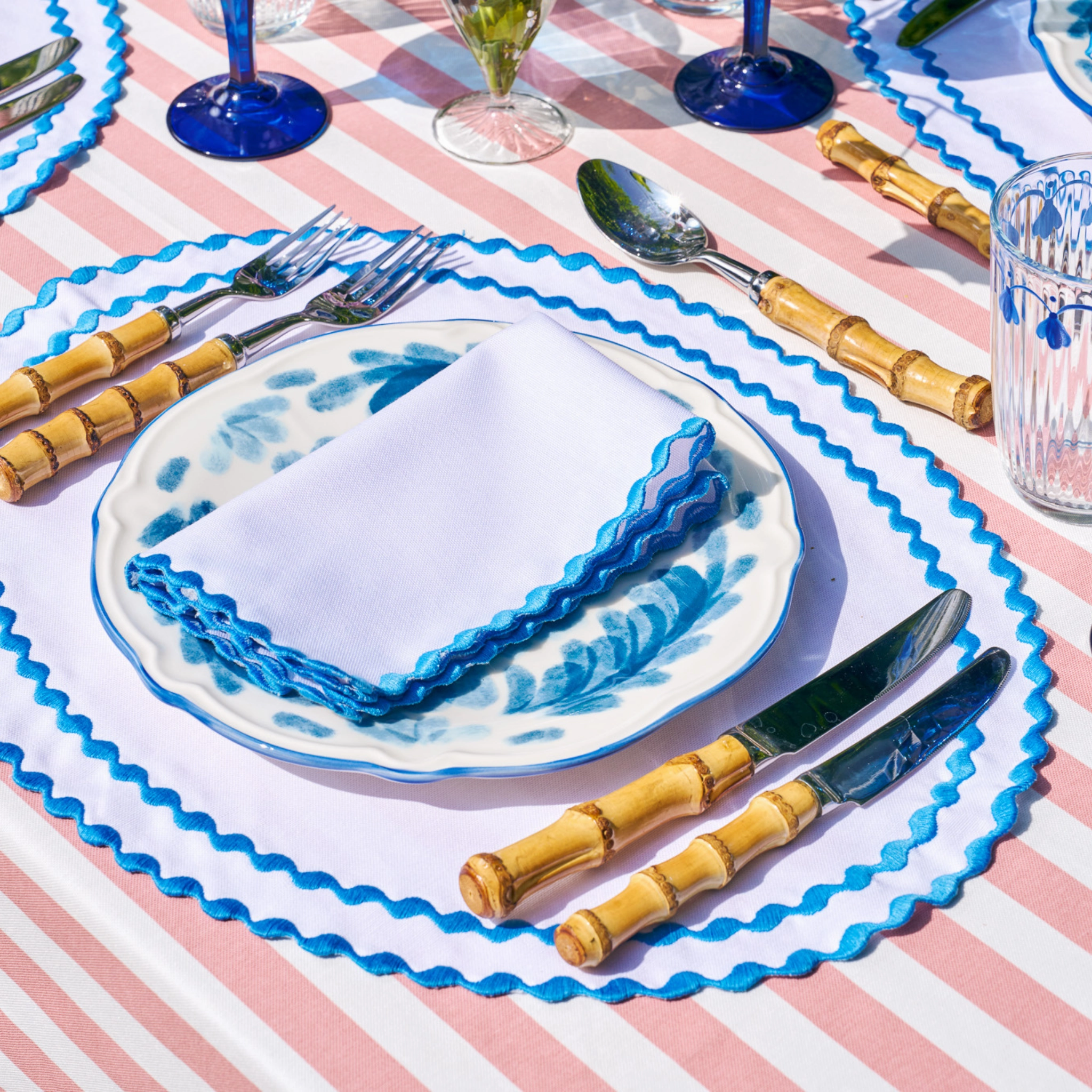 Cora Placemat & Napkin Set