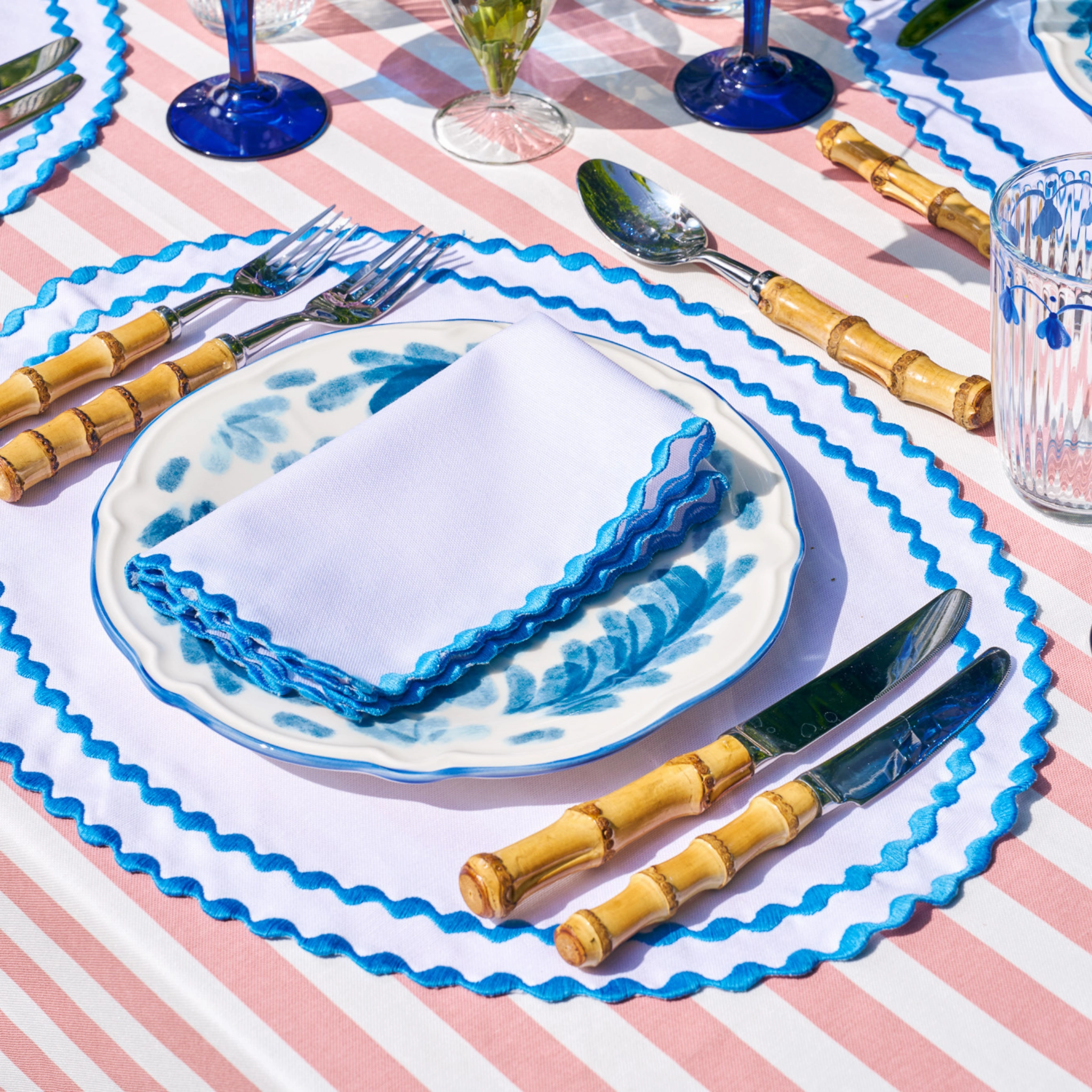Cora Placemat & Napkin Set