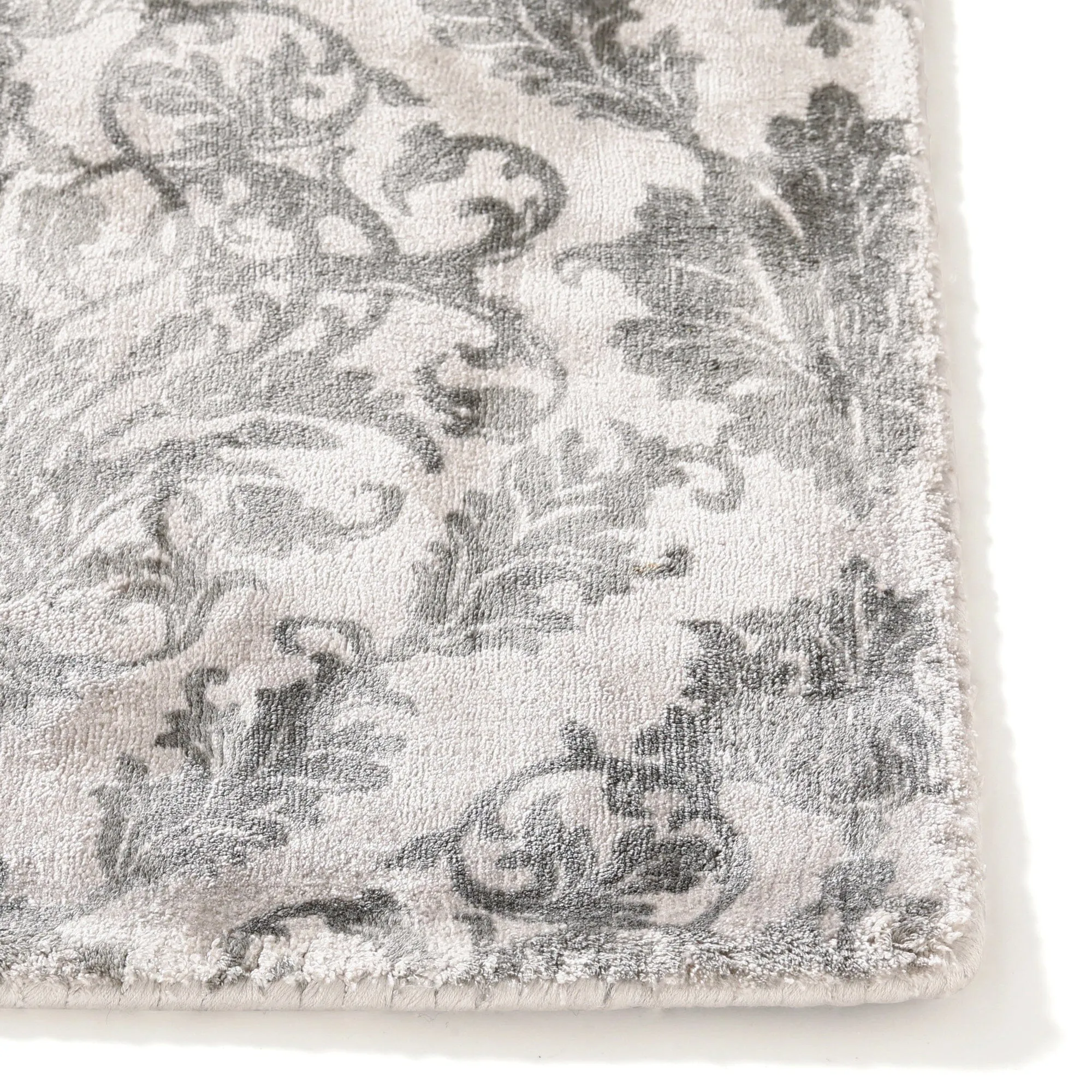 Damask Viscose Rug L 2600  1700 Light Gray