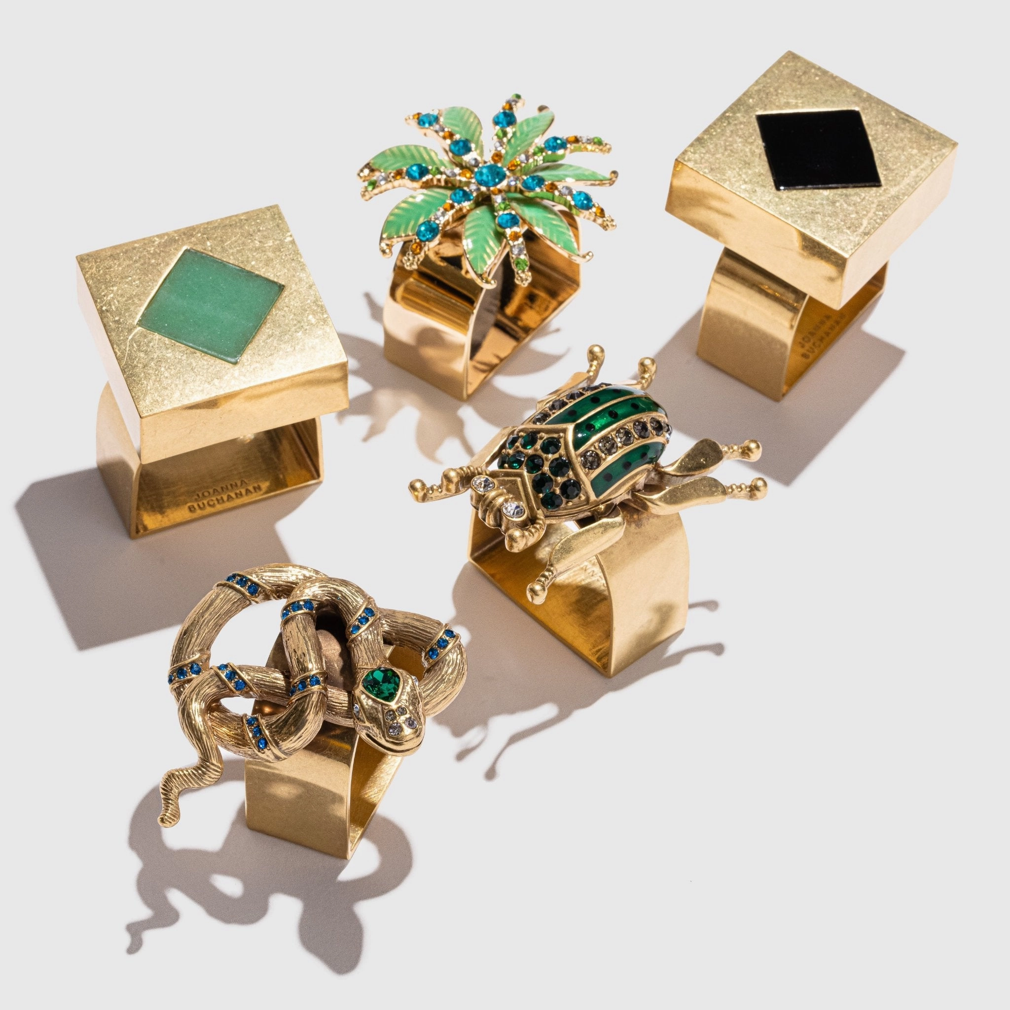 Deco Palm Napkin Rings, Green, Set of Four