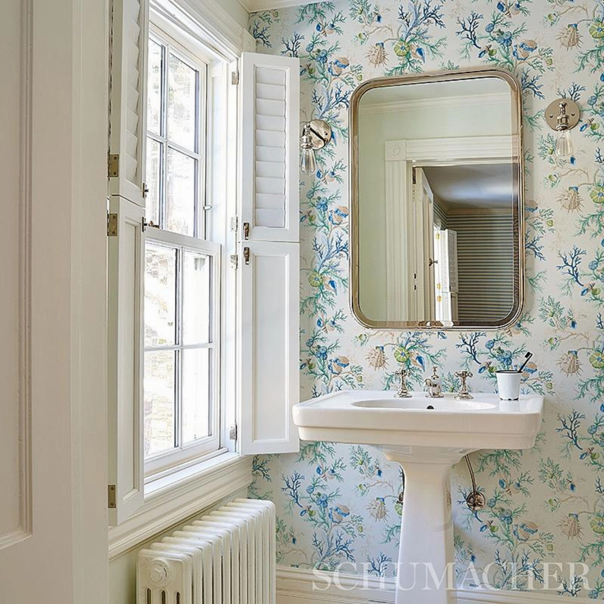 Del Tesoro in Blue and Green Wallpaper