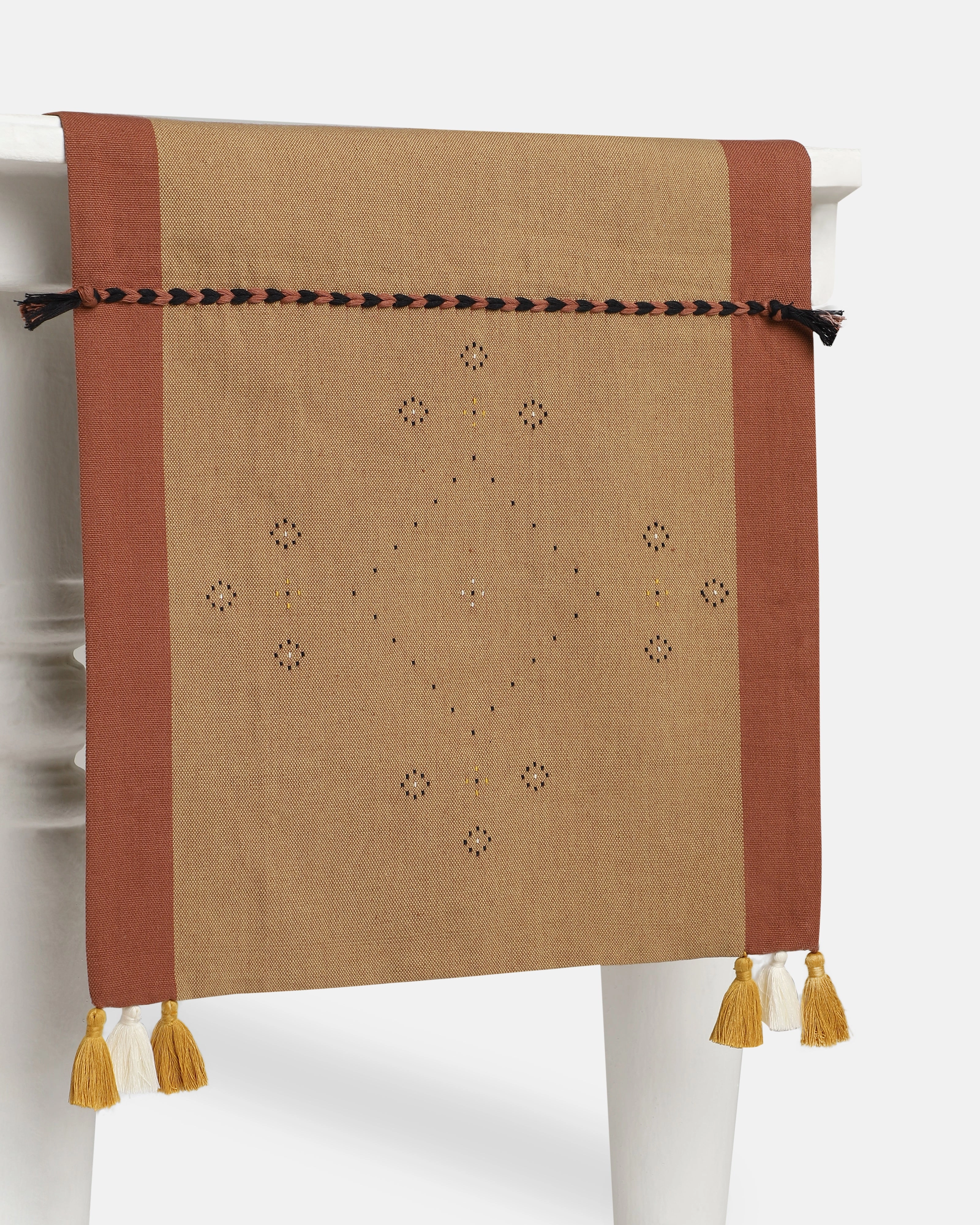 Duo Tangalia Cotton Table Runner ceramic table ornament