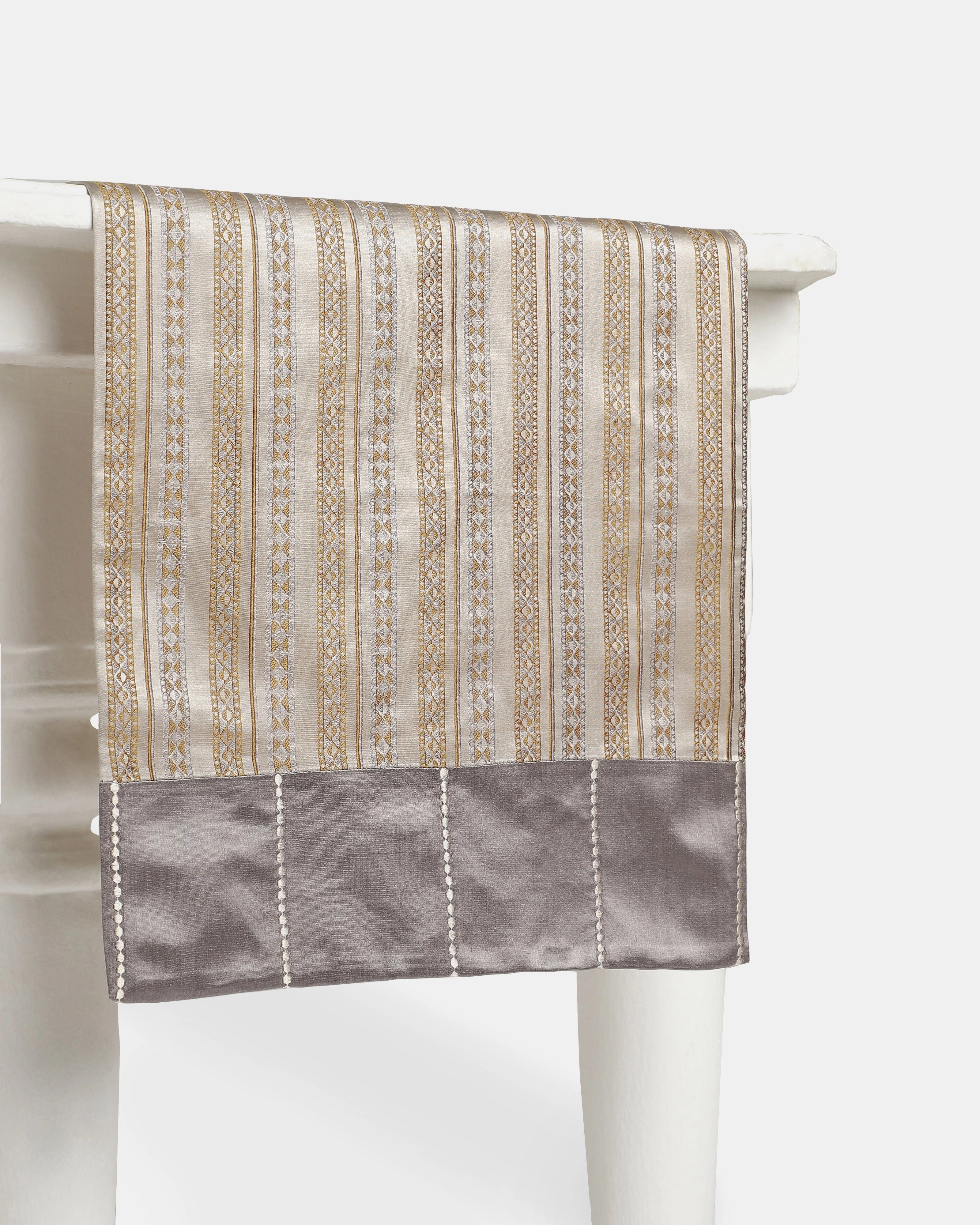 Fiolmena Tanchoi Silk Table Runner ceramic table ornament