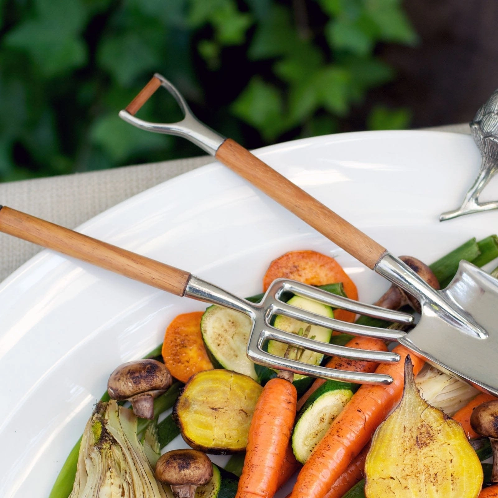 Fork & Shovel Salad Serving Set