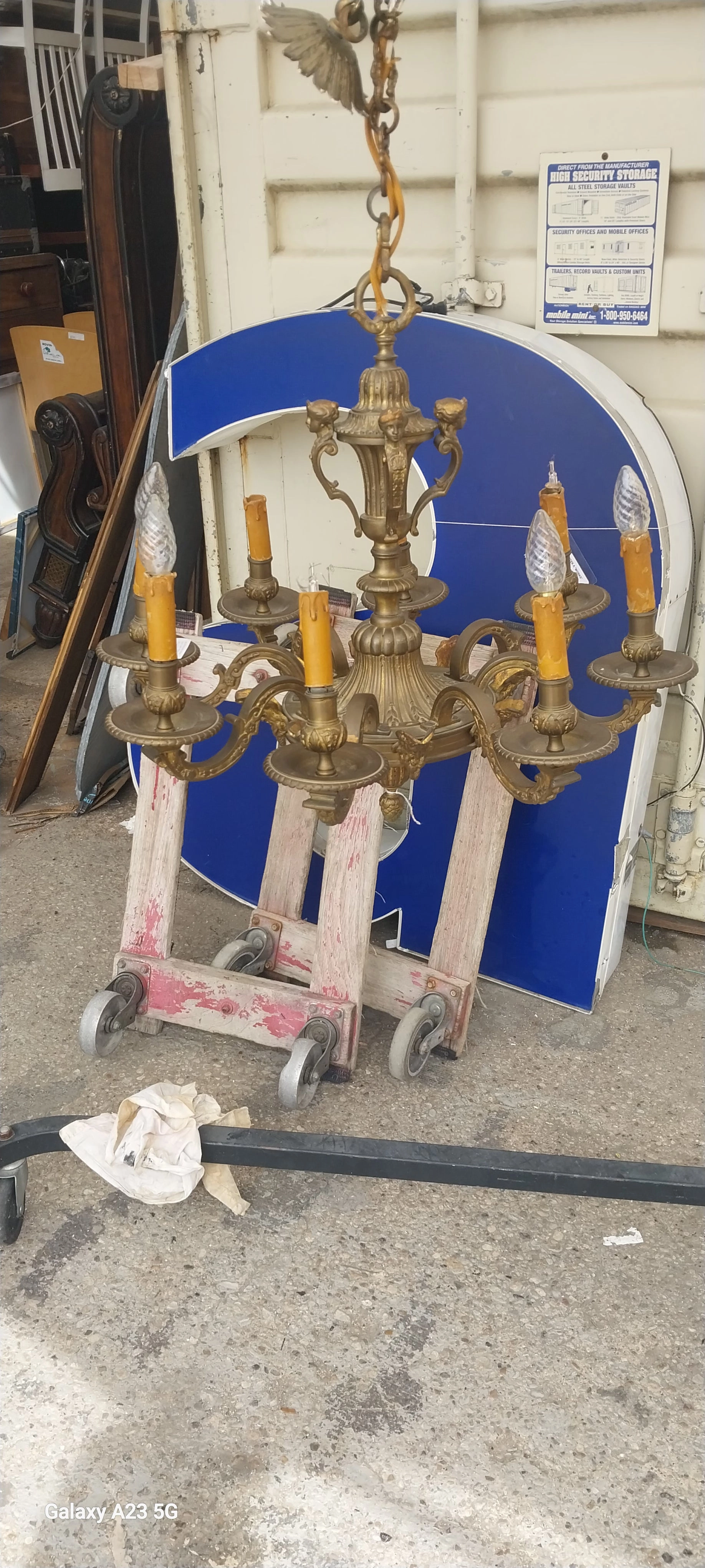 FRENCH BRONZE EIGHT LIGHT CHANDELIER