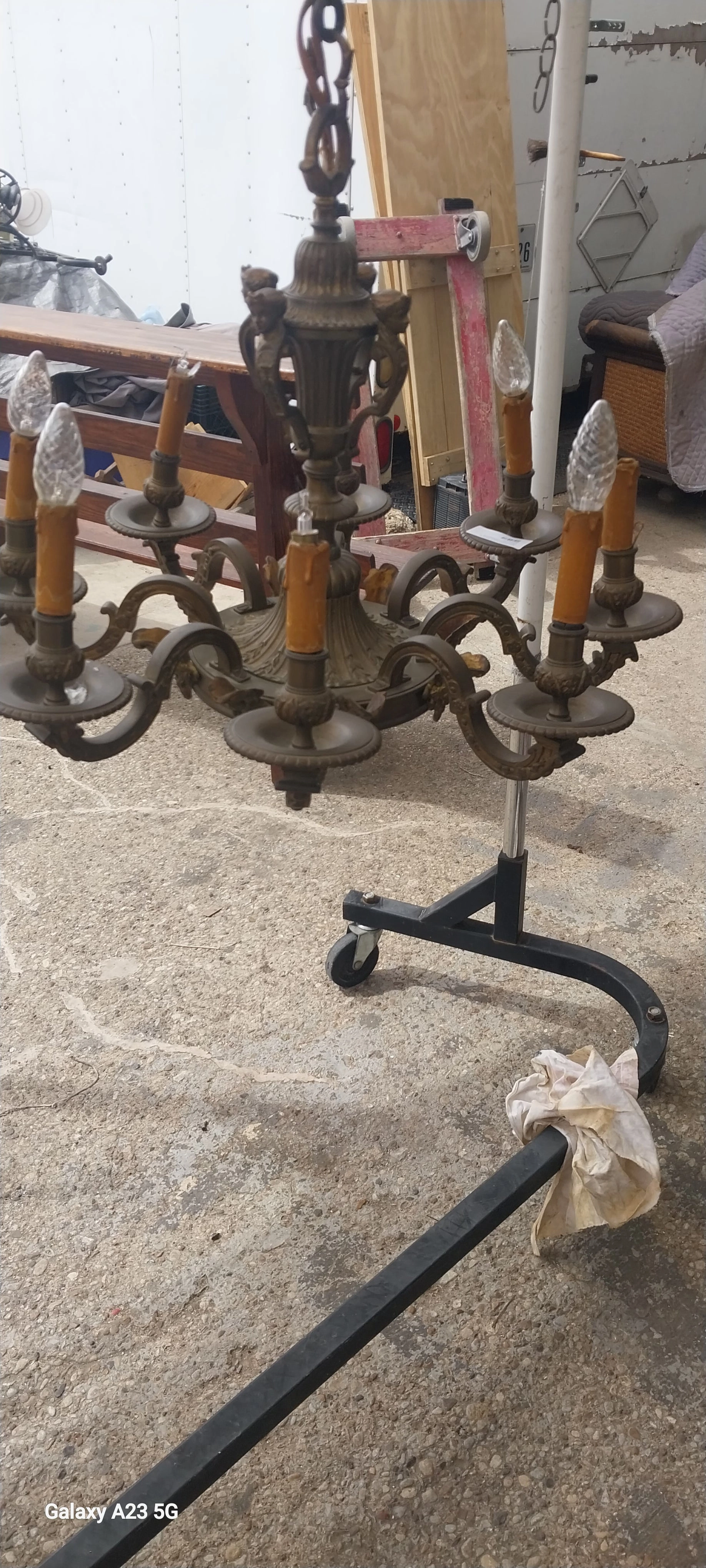FRENCH BRONZE EIGHT LIGHT CHANDELIER