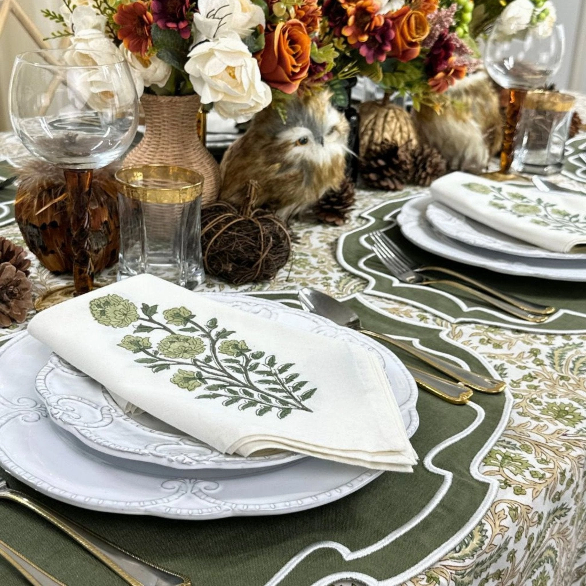 Green Flower Motif Napkin, Set of 4