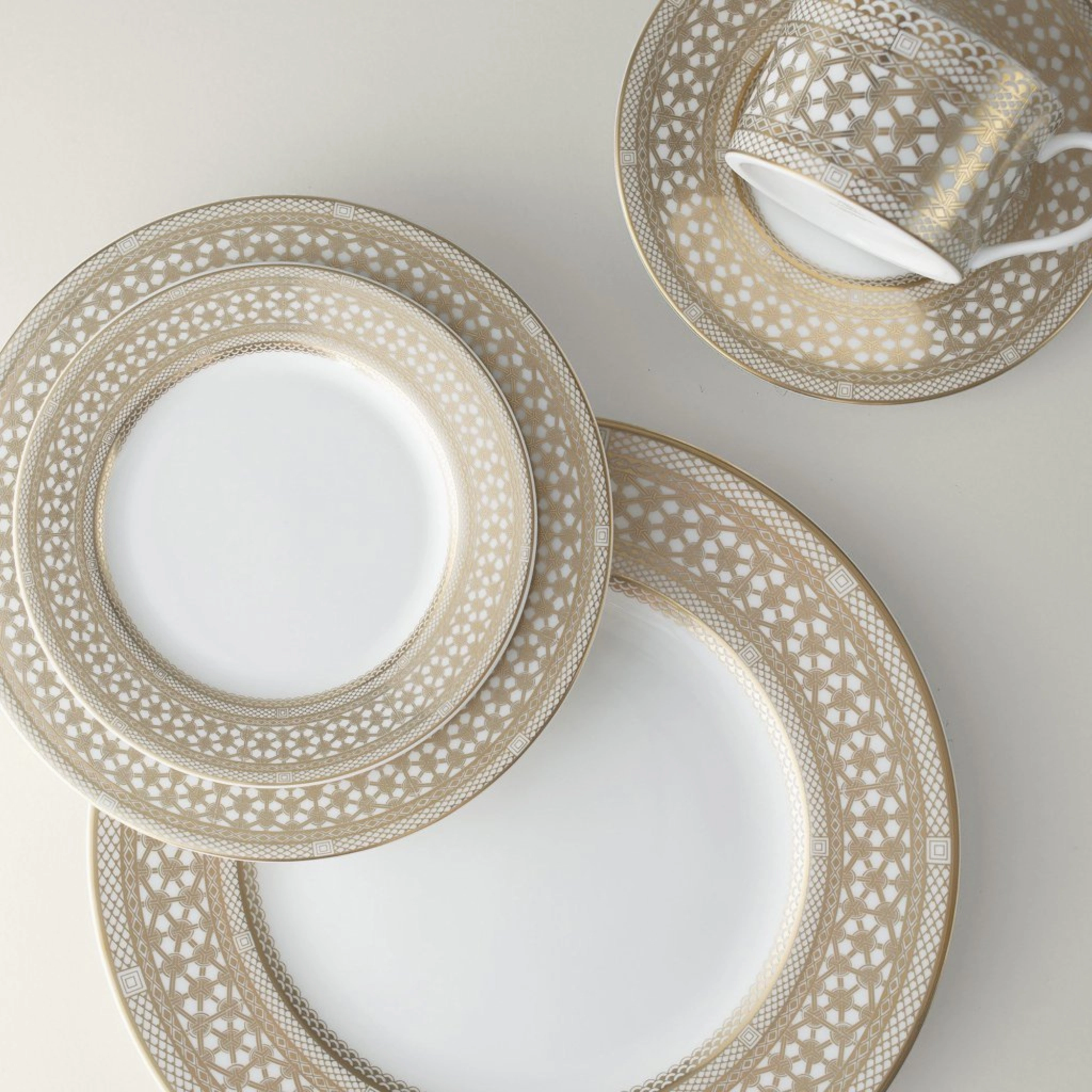 Hawthorne Gilt Cup & Saucer-Set of 4