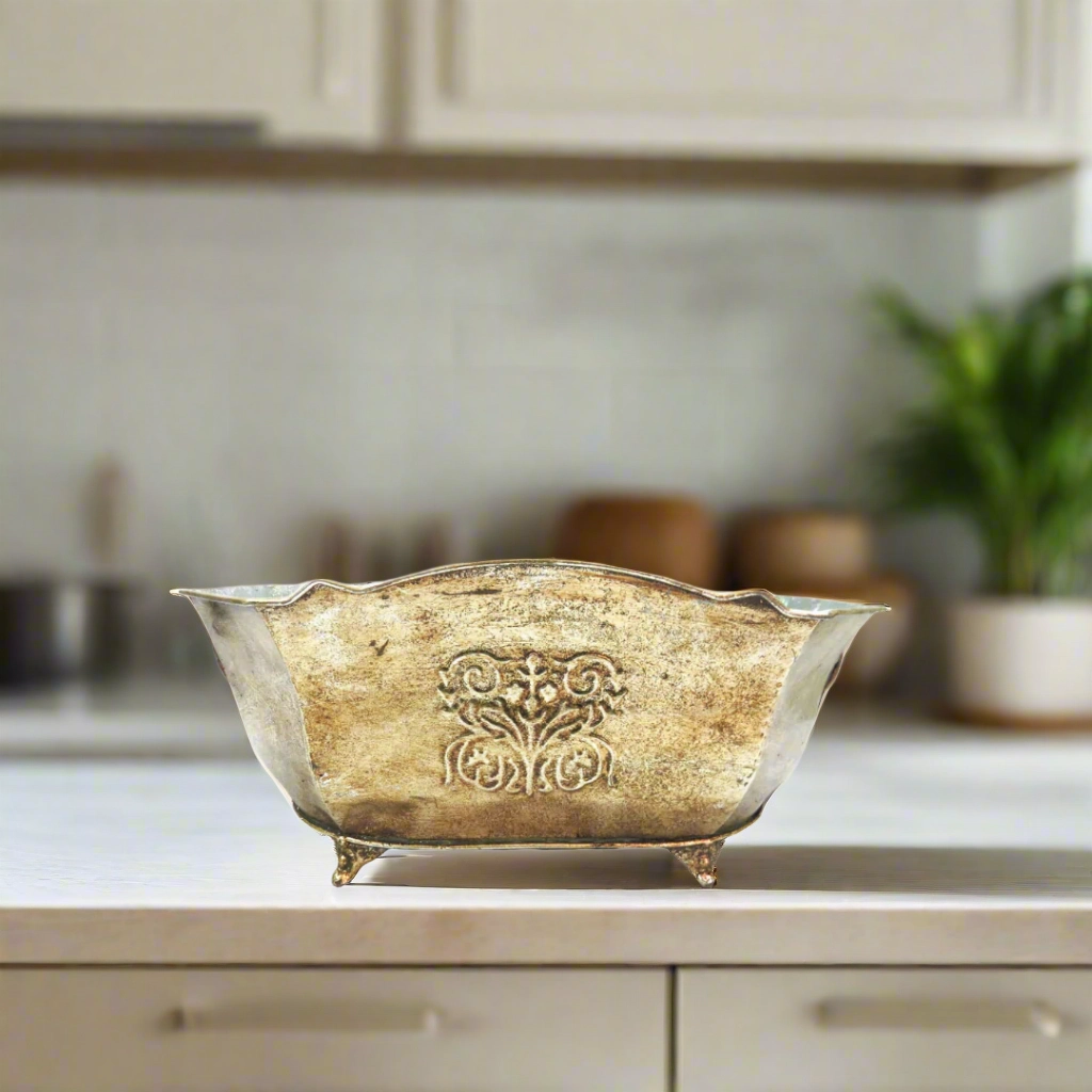 Heirloom tub