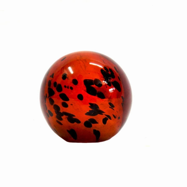 Ingwe Paperweight