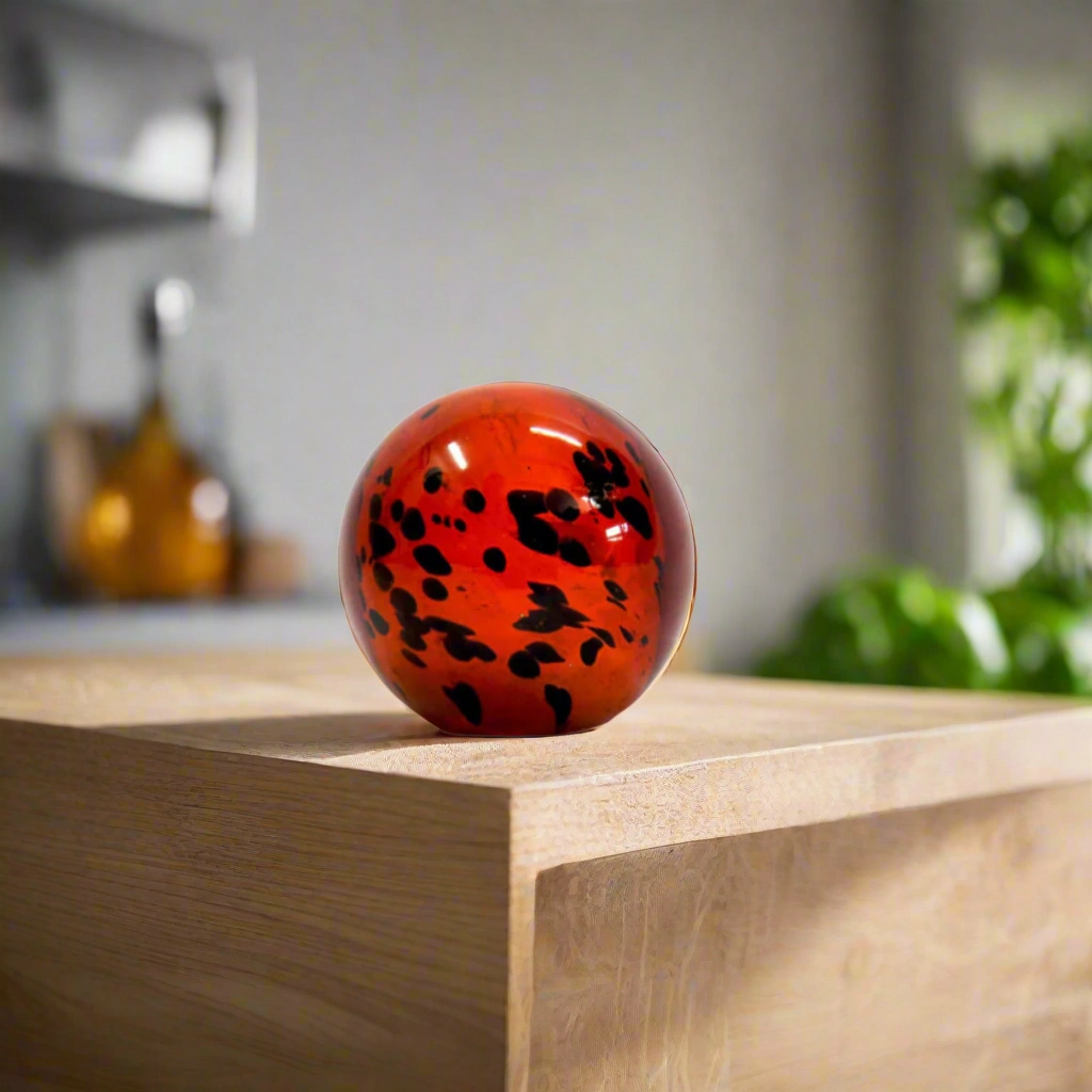 Ingwe Paperweight