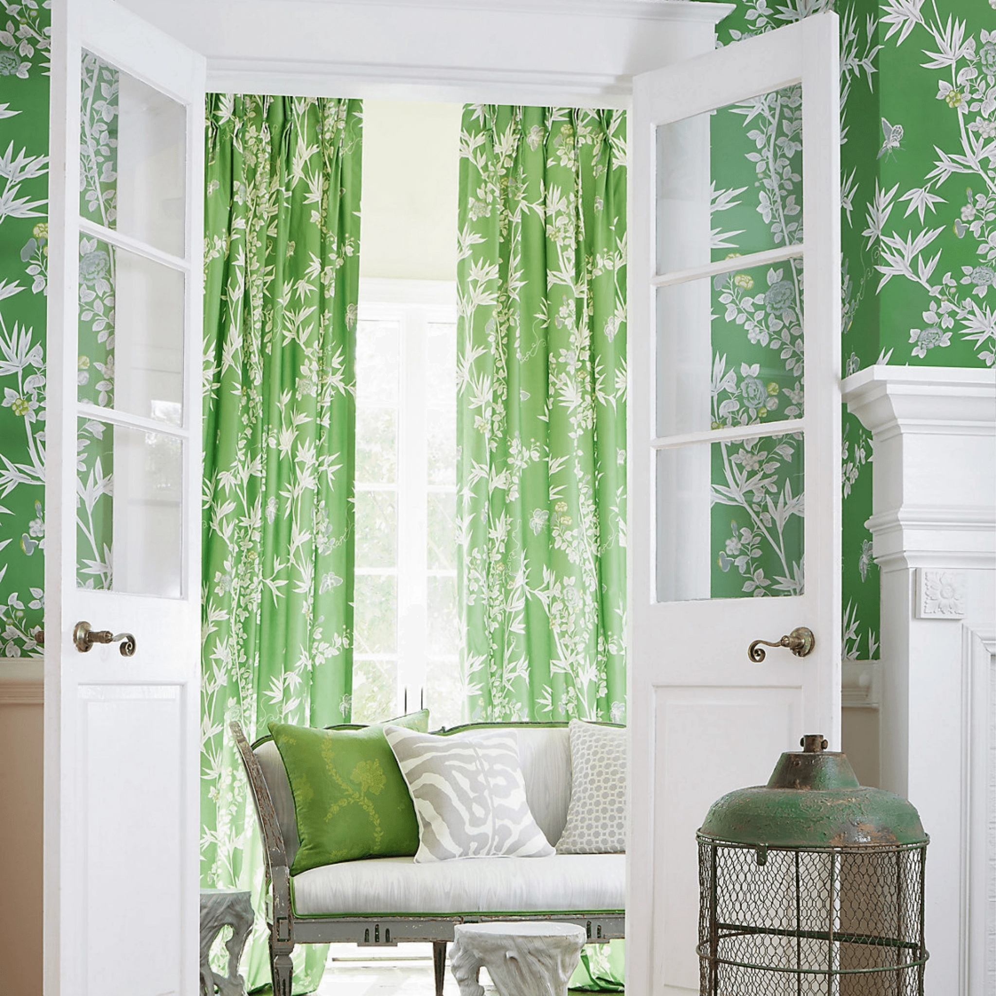 Jardin De Chine Wallcovering in Jade Green