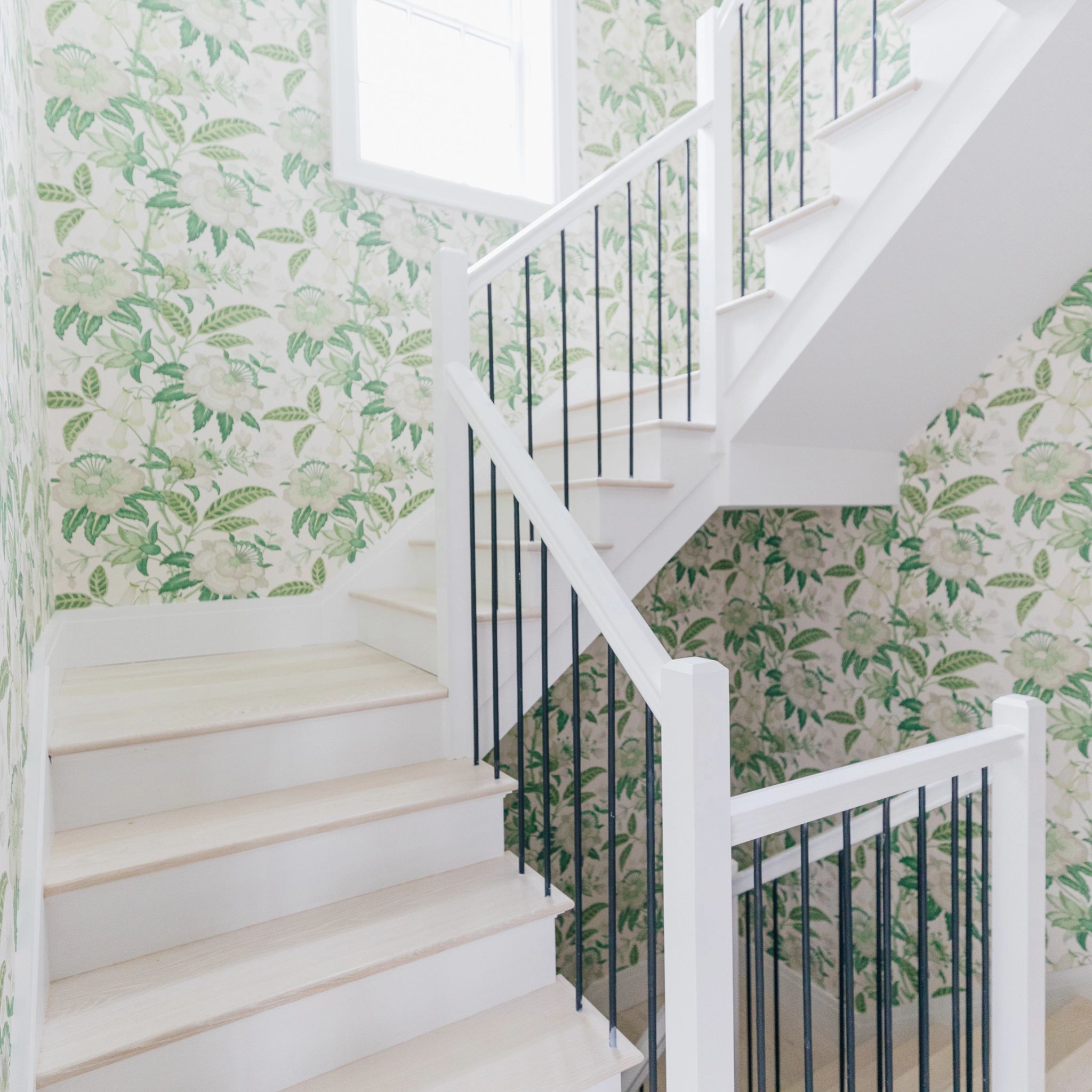 Lee Jofa Davenport Greenery Print Wallpaper