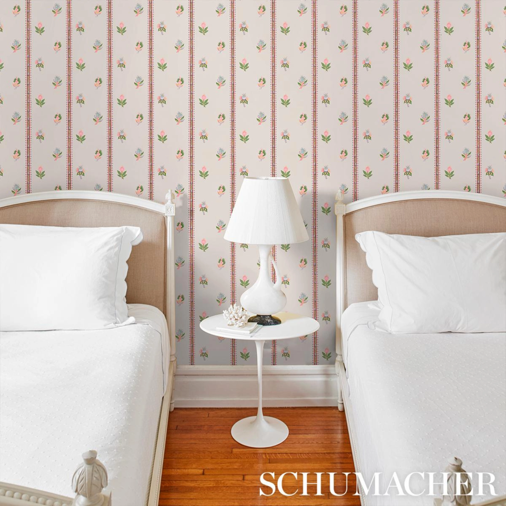 Les Fleurs Exotiques in Antique Rose Wallpaper