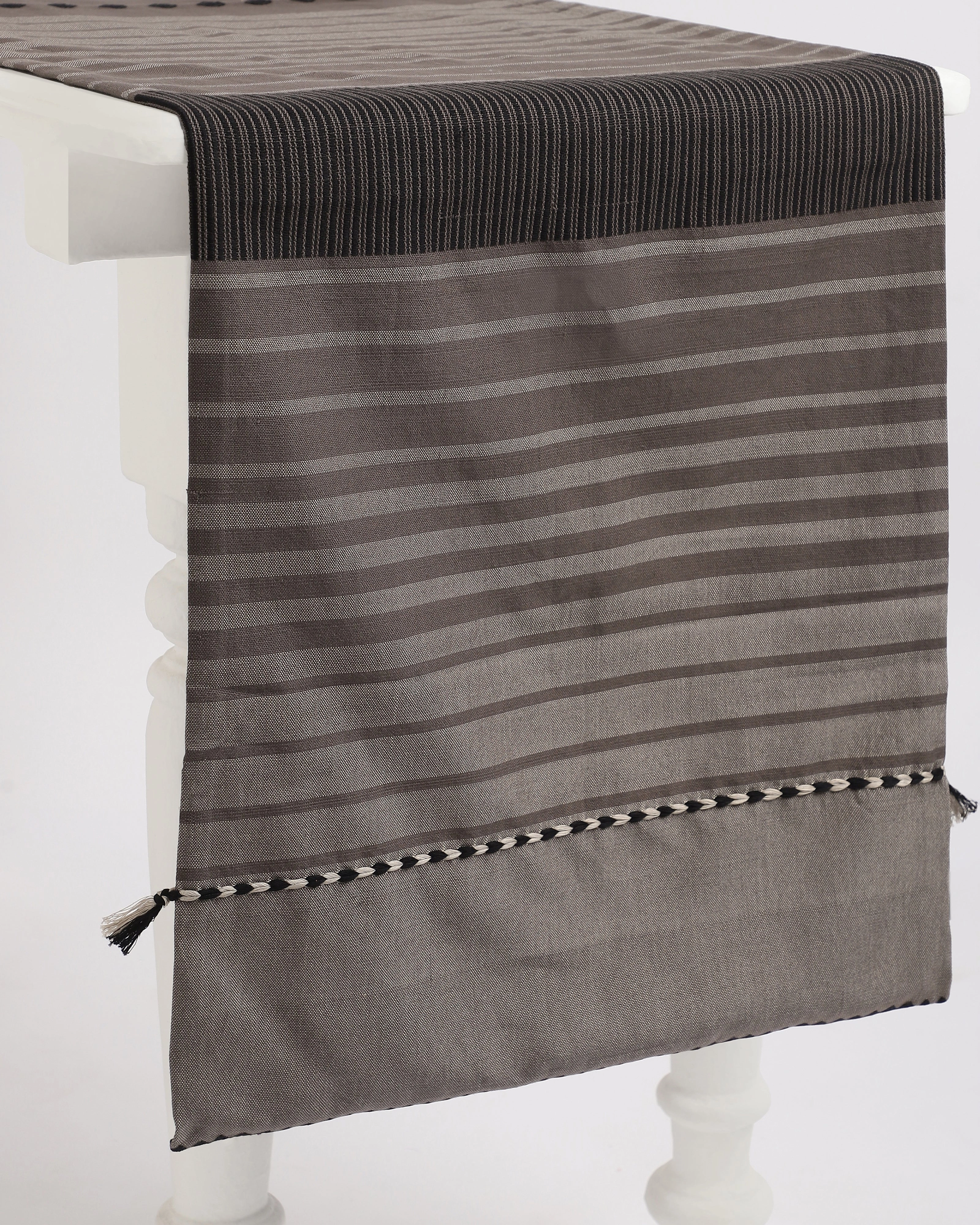 Levi Extra Weft Cotton Table Runner ceramic table ornament