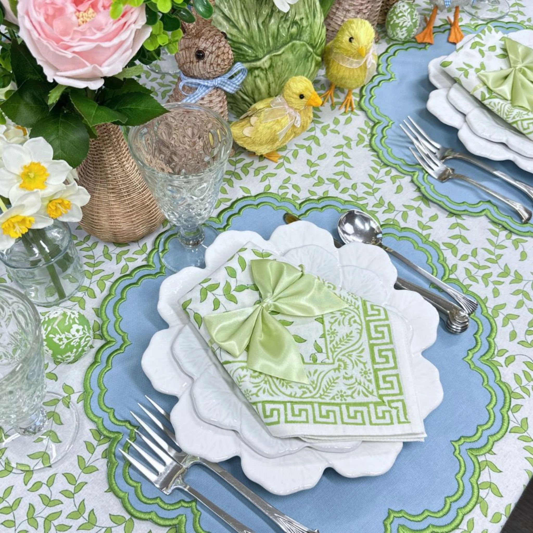 Light Green Leaves Tablecloth