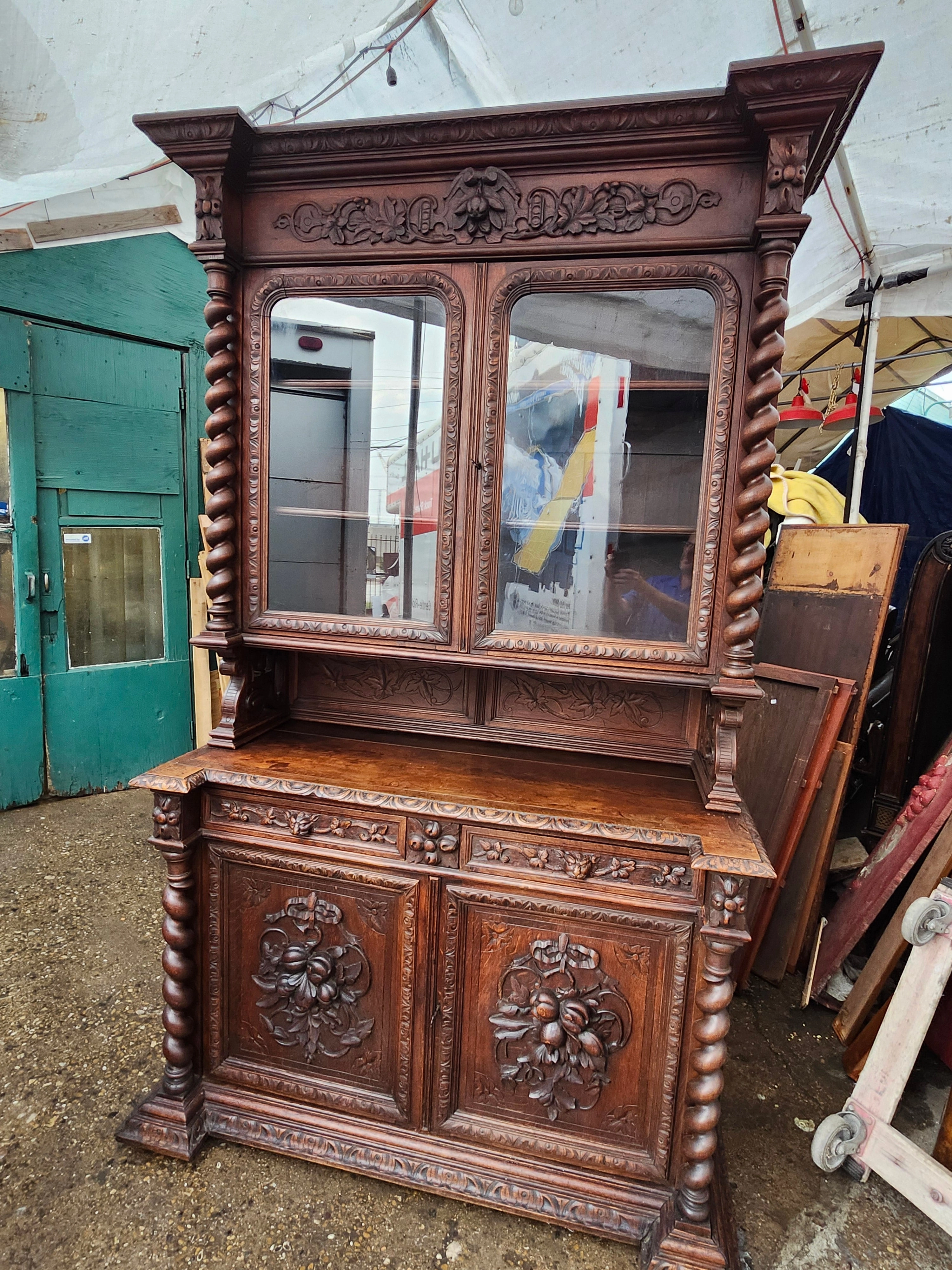 LOUIS XIII BARLEY TWIST OAK  BUFFET