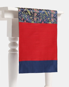 Mahtab Bagh Tanchoi Silk Table Runner ceramic table ornament