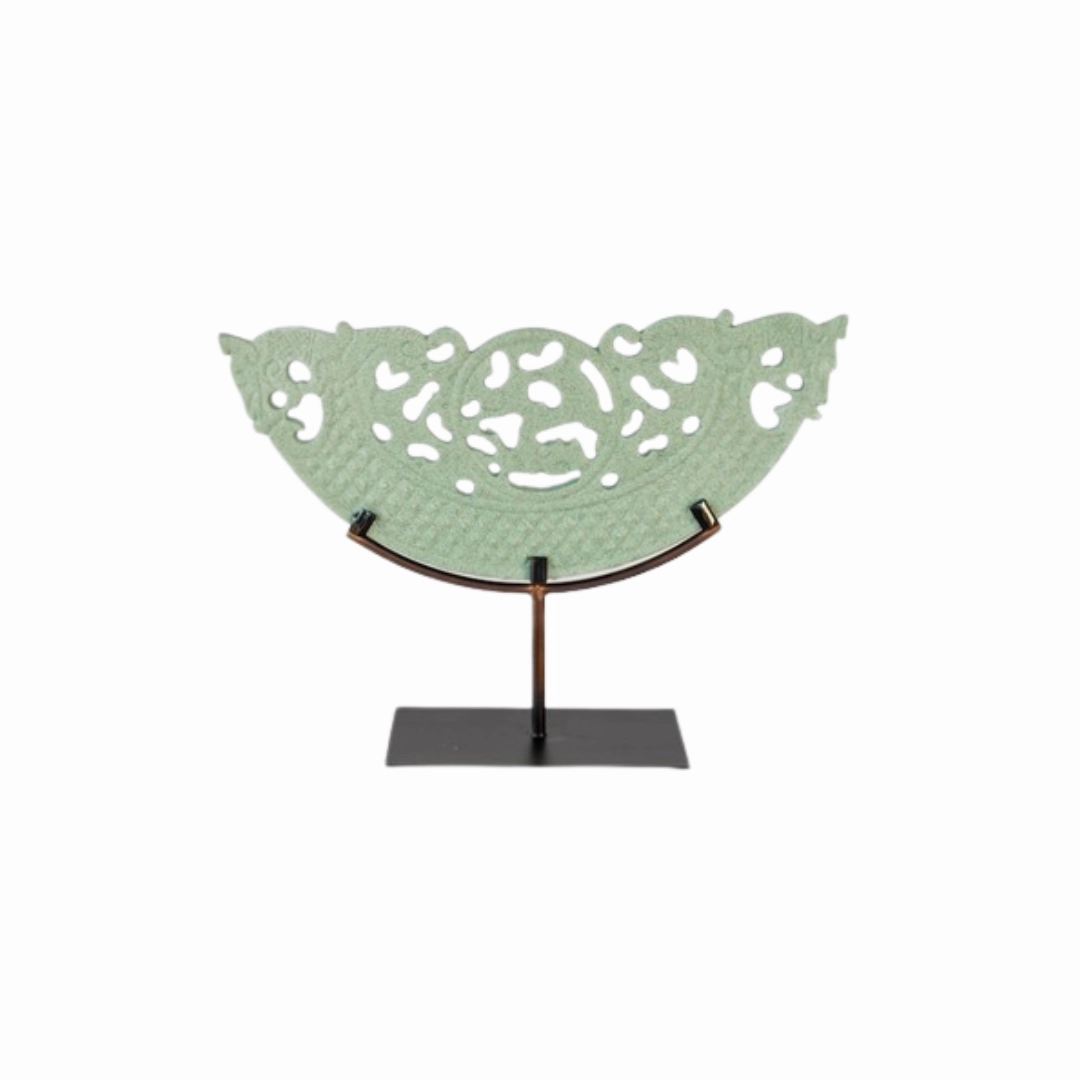 MEDIUM GREEN CUT OUT SANDSTONE ON METAL STAND 29X40X10CM decorative home ornament