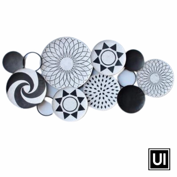 Metal black & white wall decor