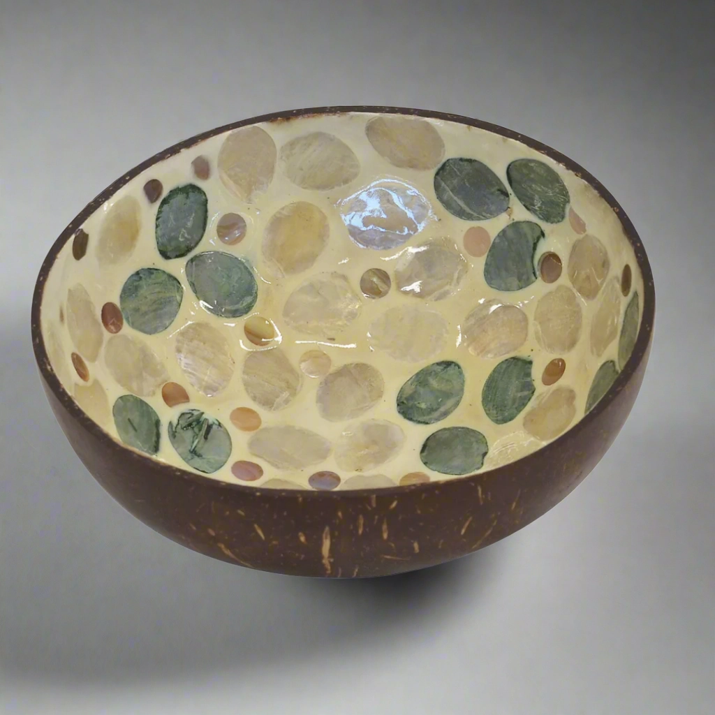 Mop coconut bowl spotted green decorative home ornament
