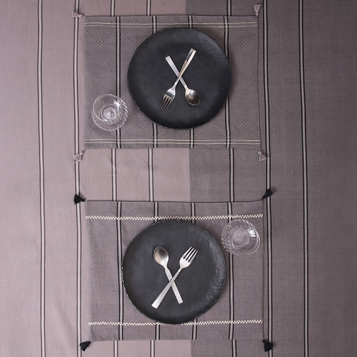 Pallavi Tangalia Cotton Table Mat | Set of 6 ceramic table ornament