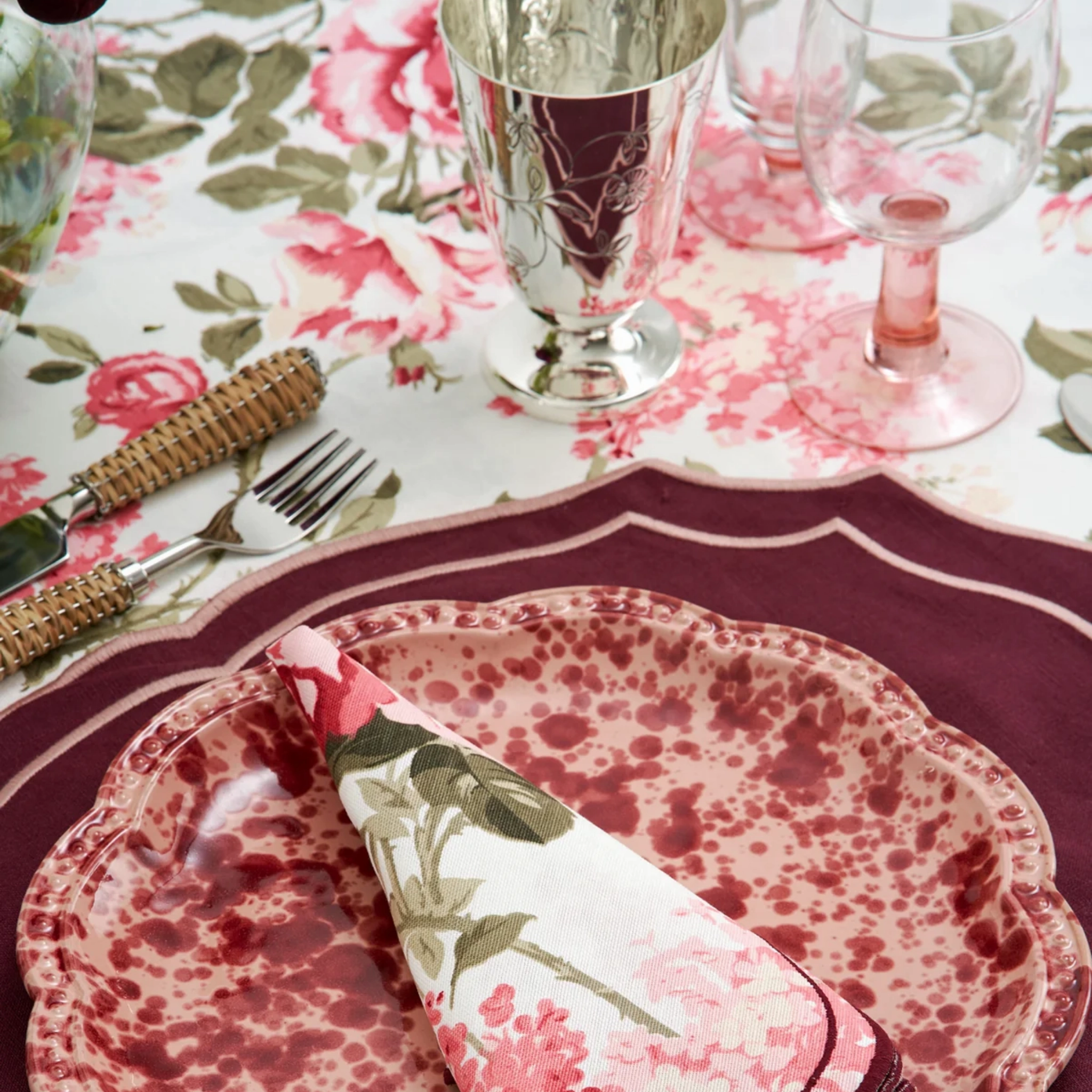 Pink & Burgundy Rose Floral Tablecloth
