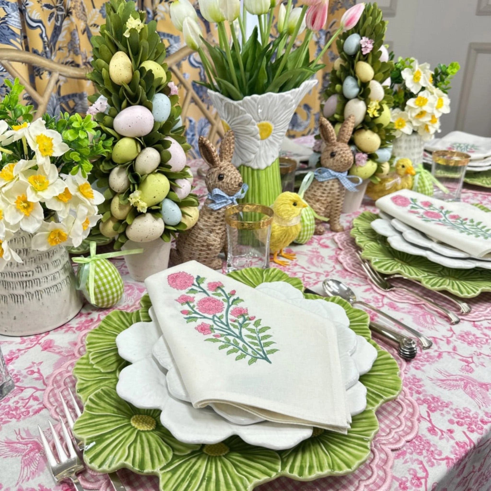 Pink Flower Motif Napkin, Set of 4