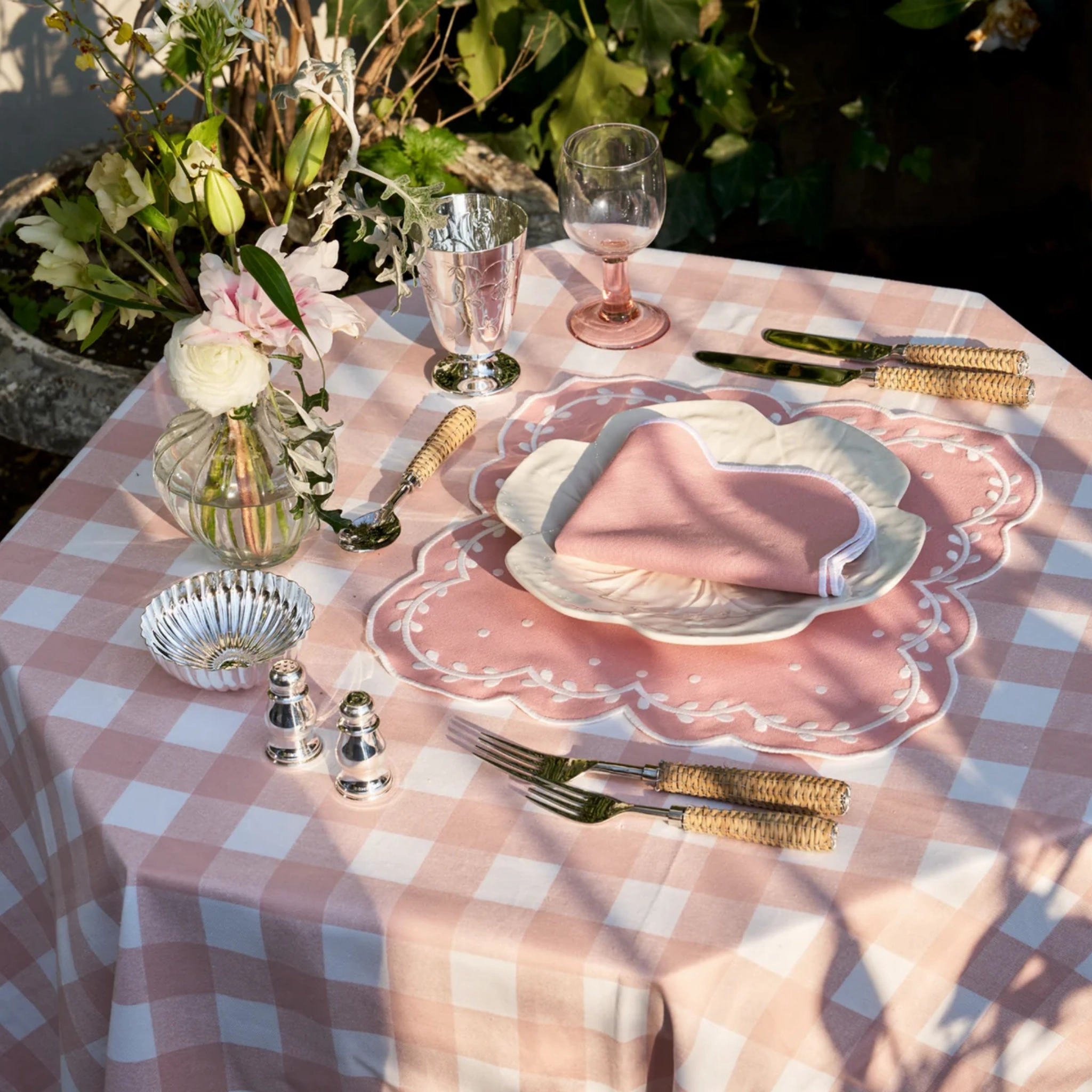 Pink Ivy Placemat and Napkin Set