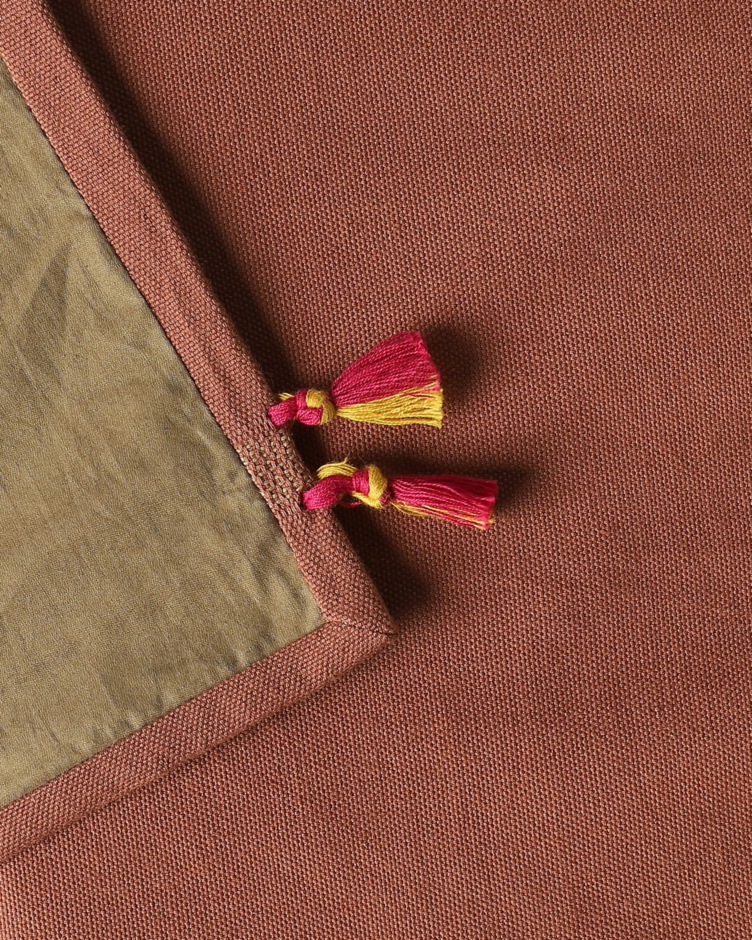 Puro Extra Weft Cotton Table Runner
