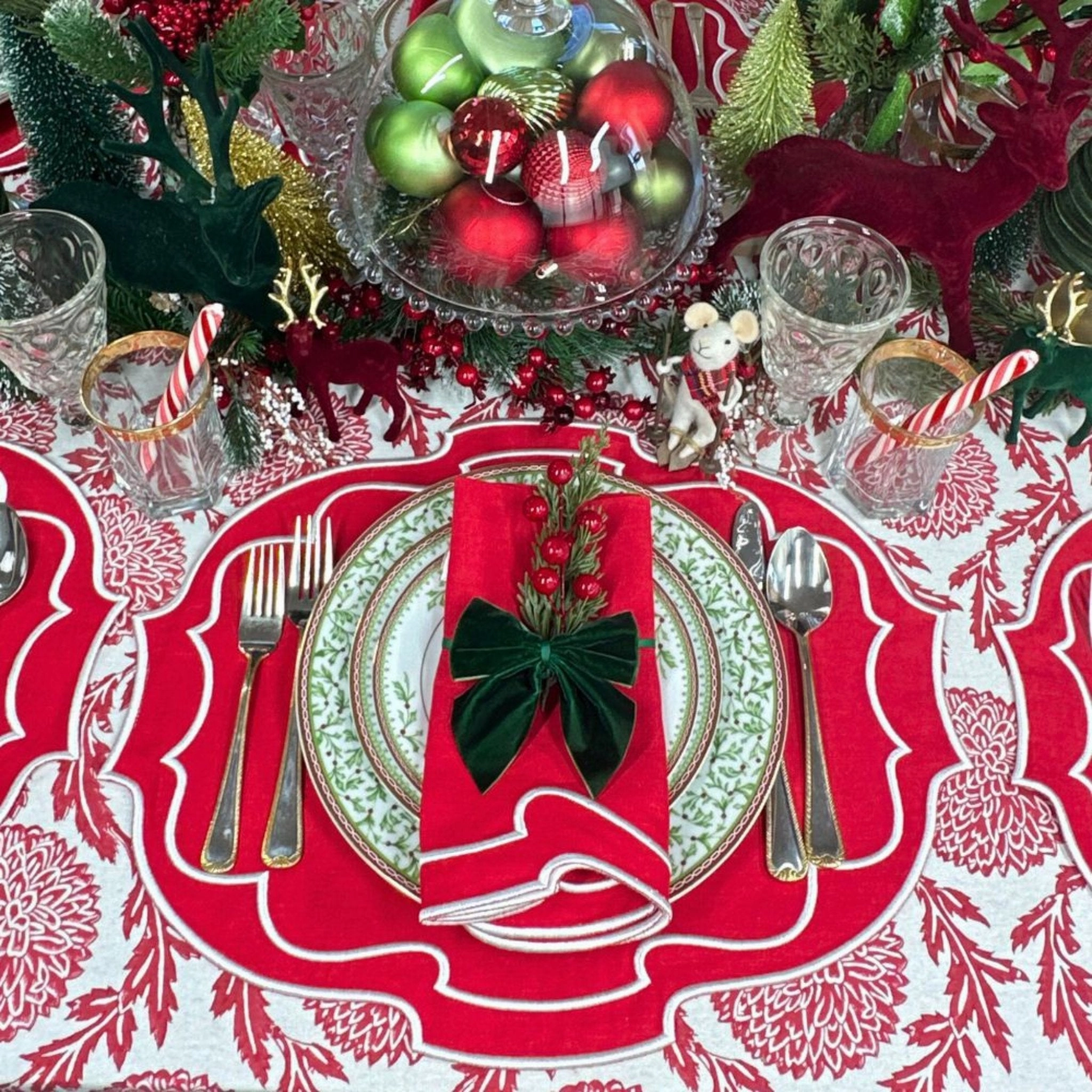 Red Flower and Vine Tablecloth