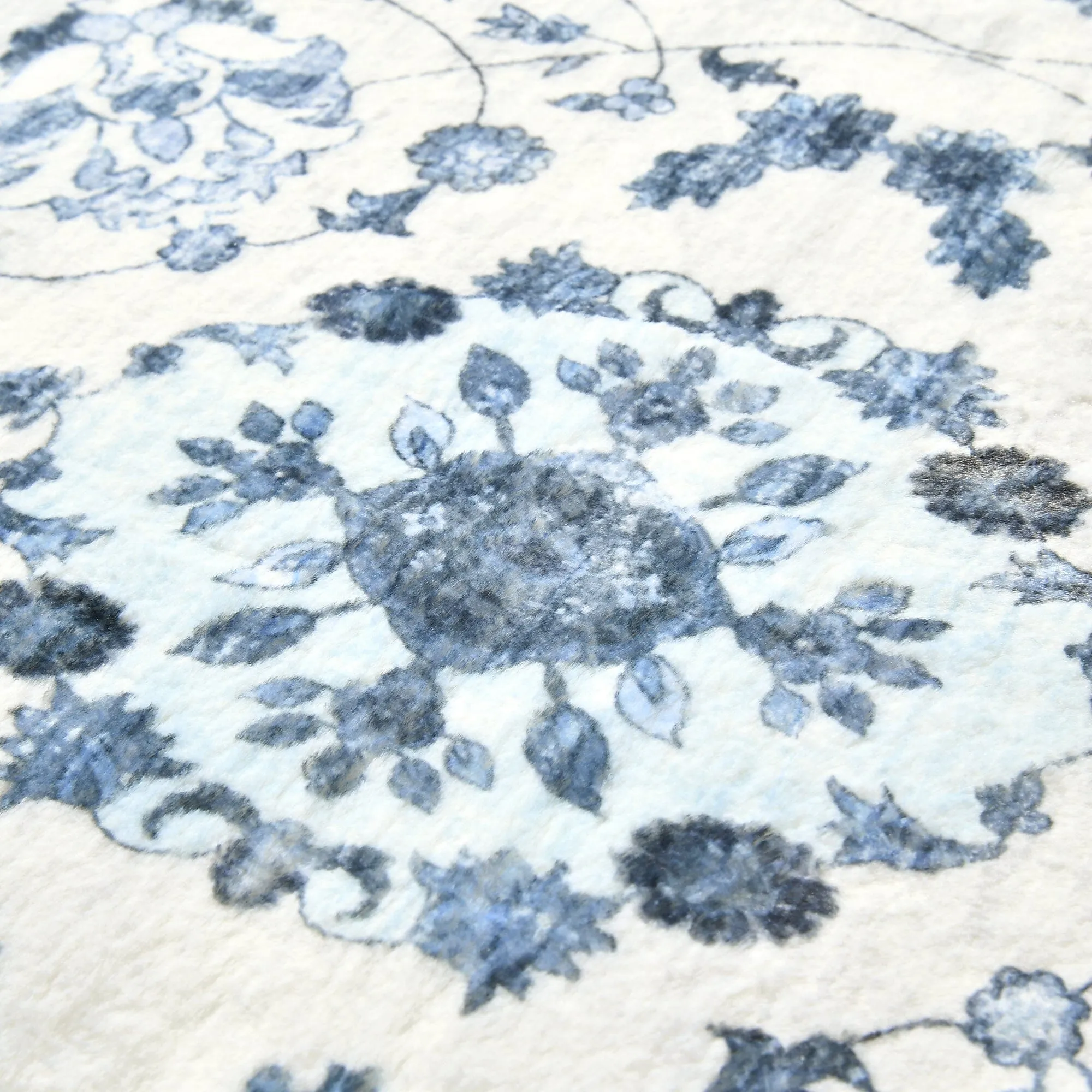 Rich Fur Print Rug Arabe M Blue