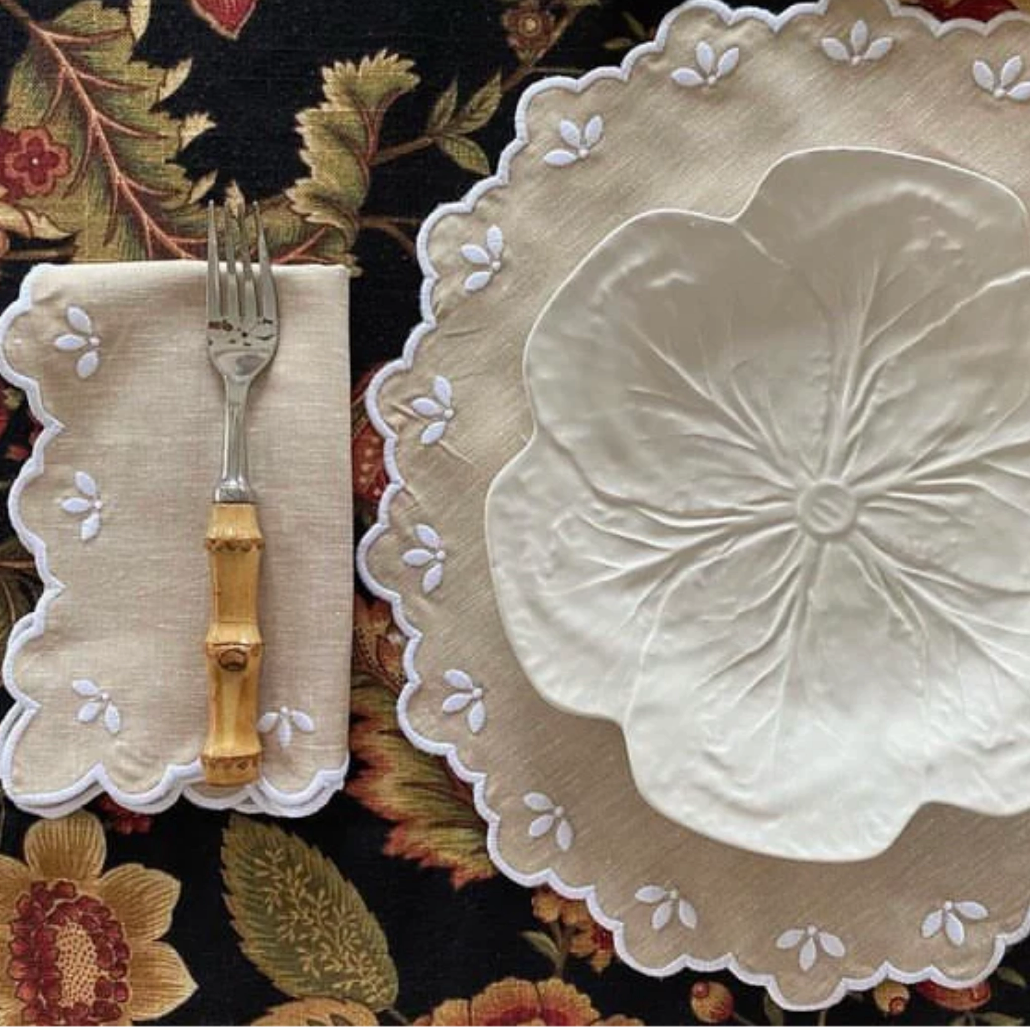 Scalloped Edge Embroidered Sand Linen Placemat