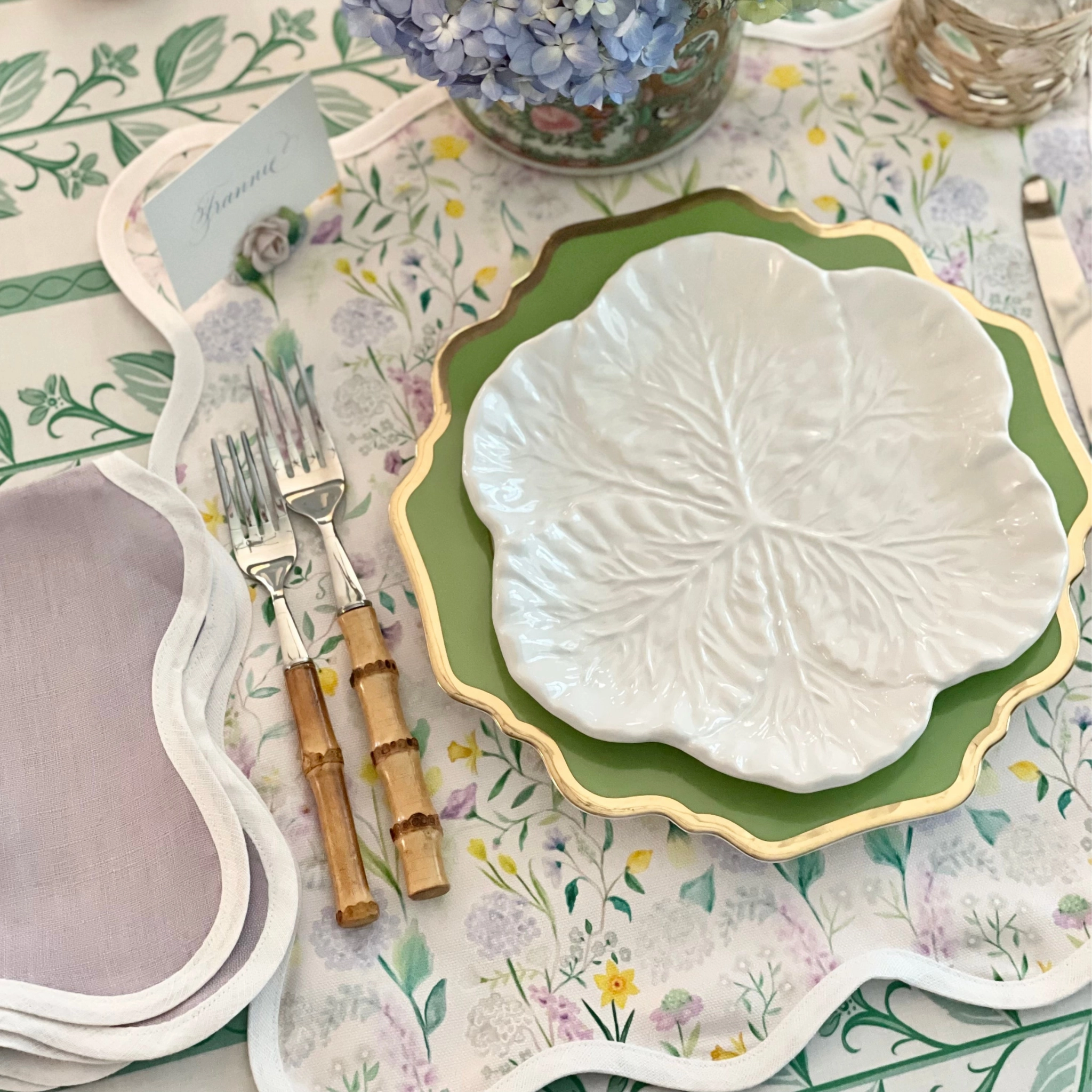 Scalloped Square Table Linen, Lavender