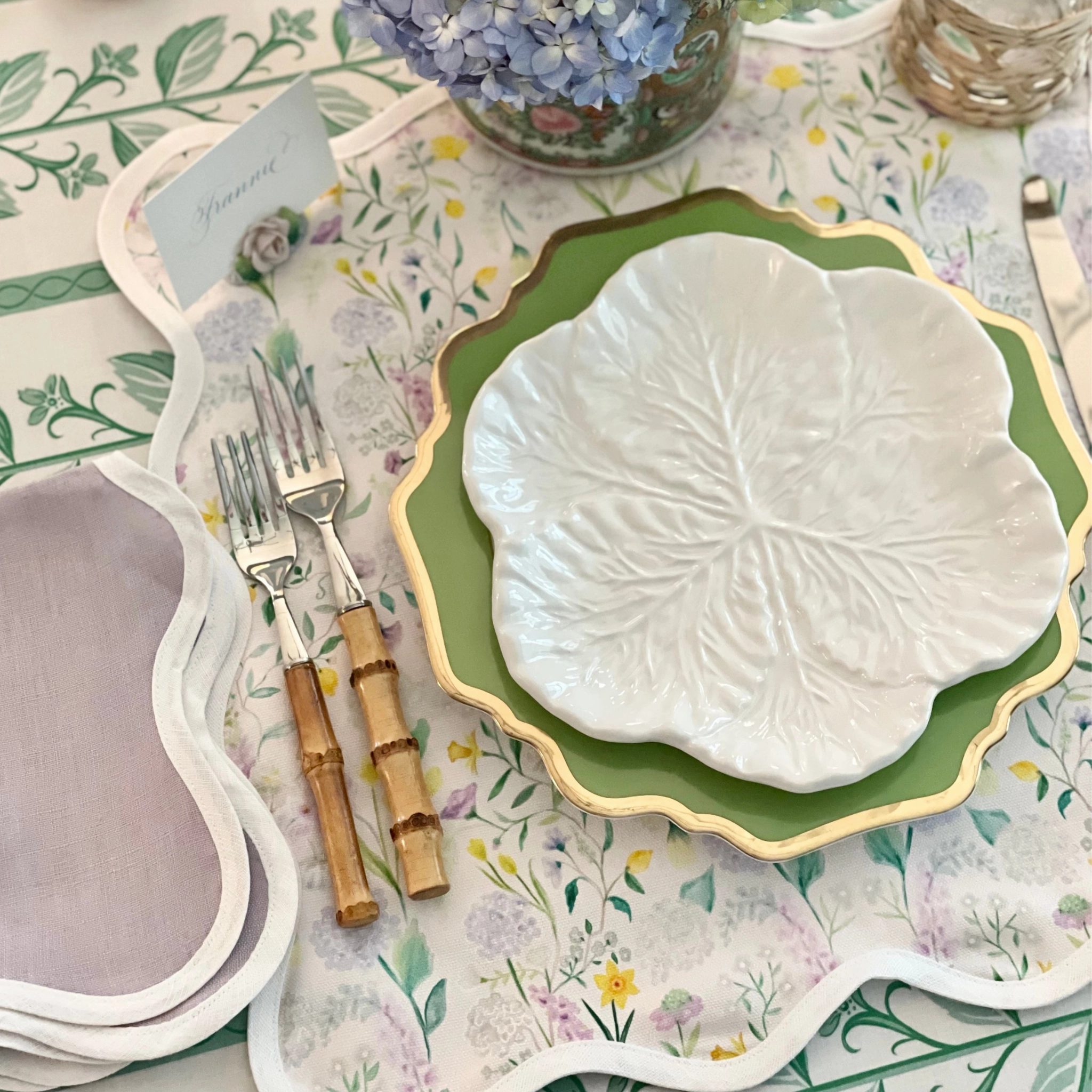 Scalloped Square Table Linen, Lavender