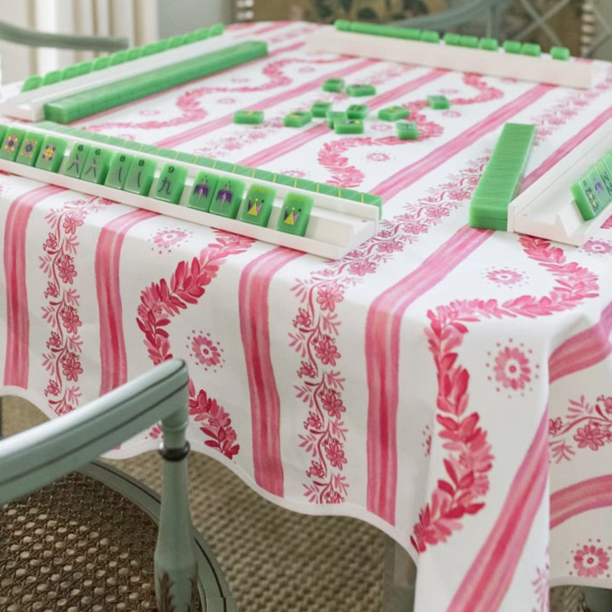 Scalloped Square Table Topper - Boxwood Garden, Rose