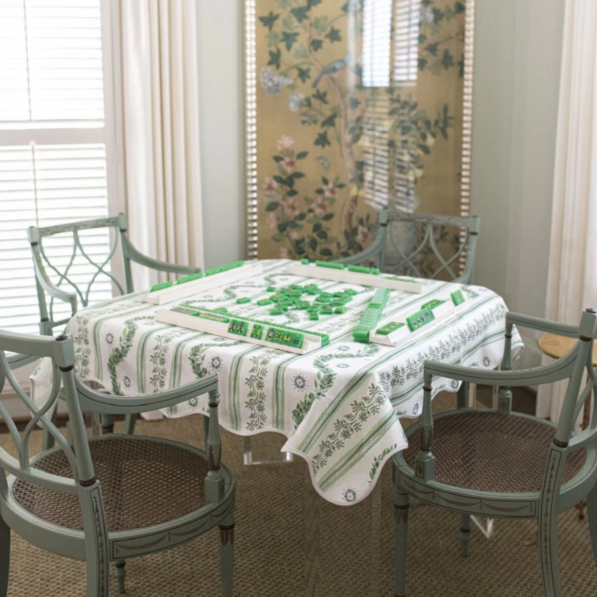 Scalloped Square Table Topper - Boxwood Garden, Sage