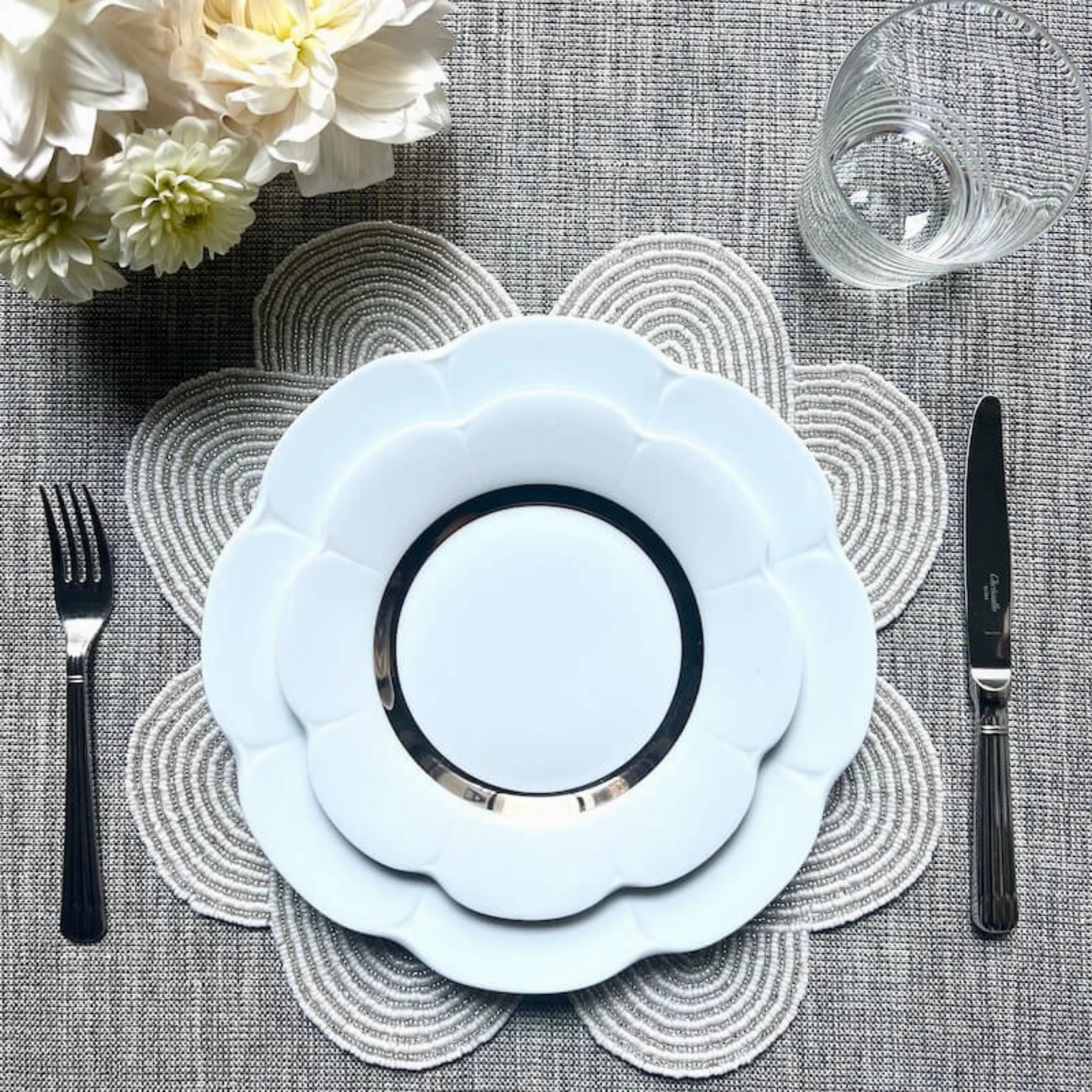 Set of 2 Silver & White Knot Placemats