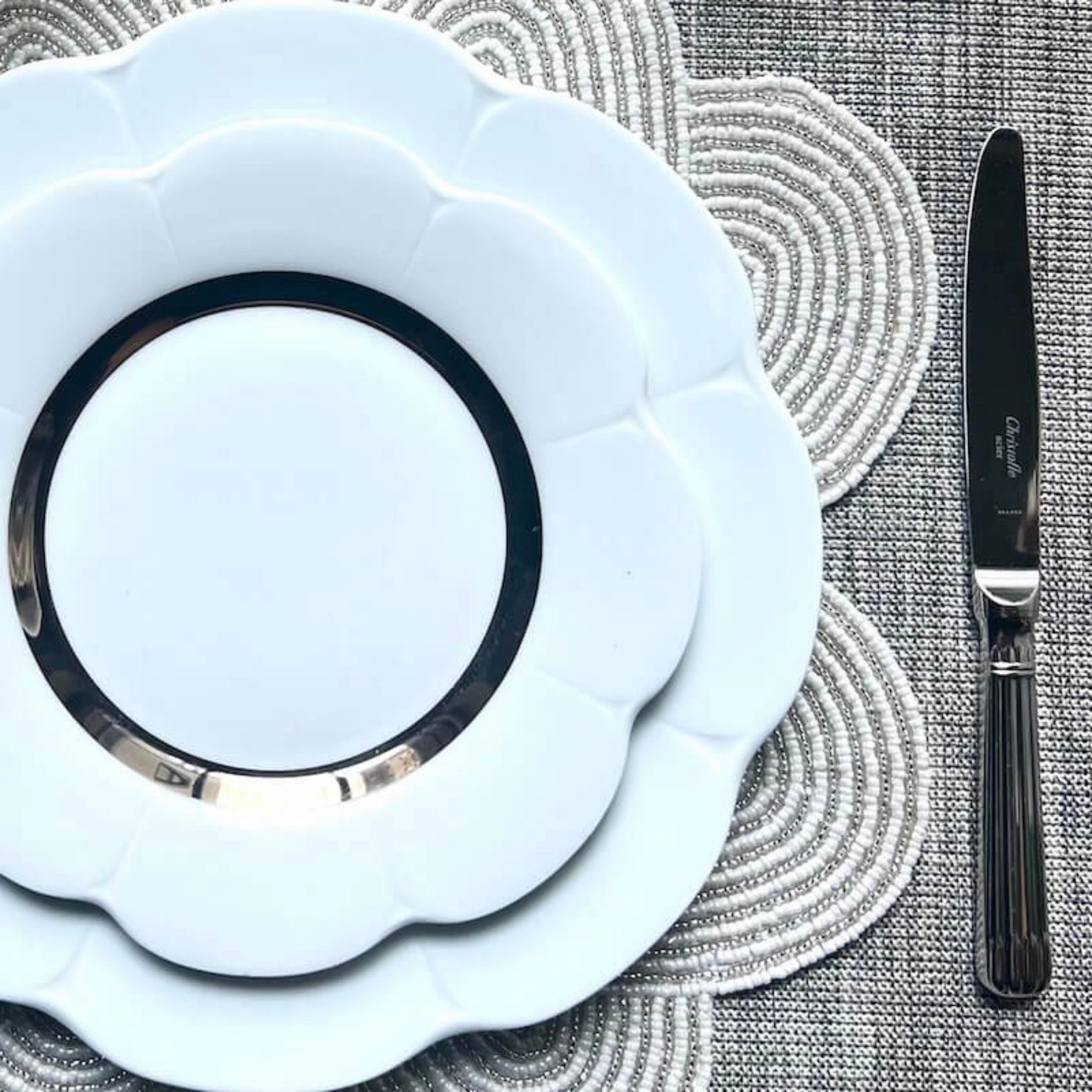 Set of 2 Silver & White Knot Placemats