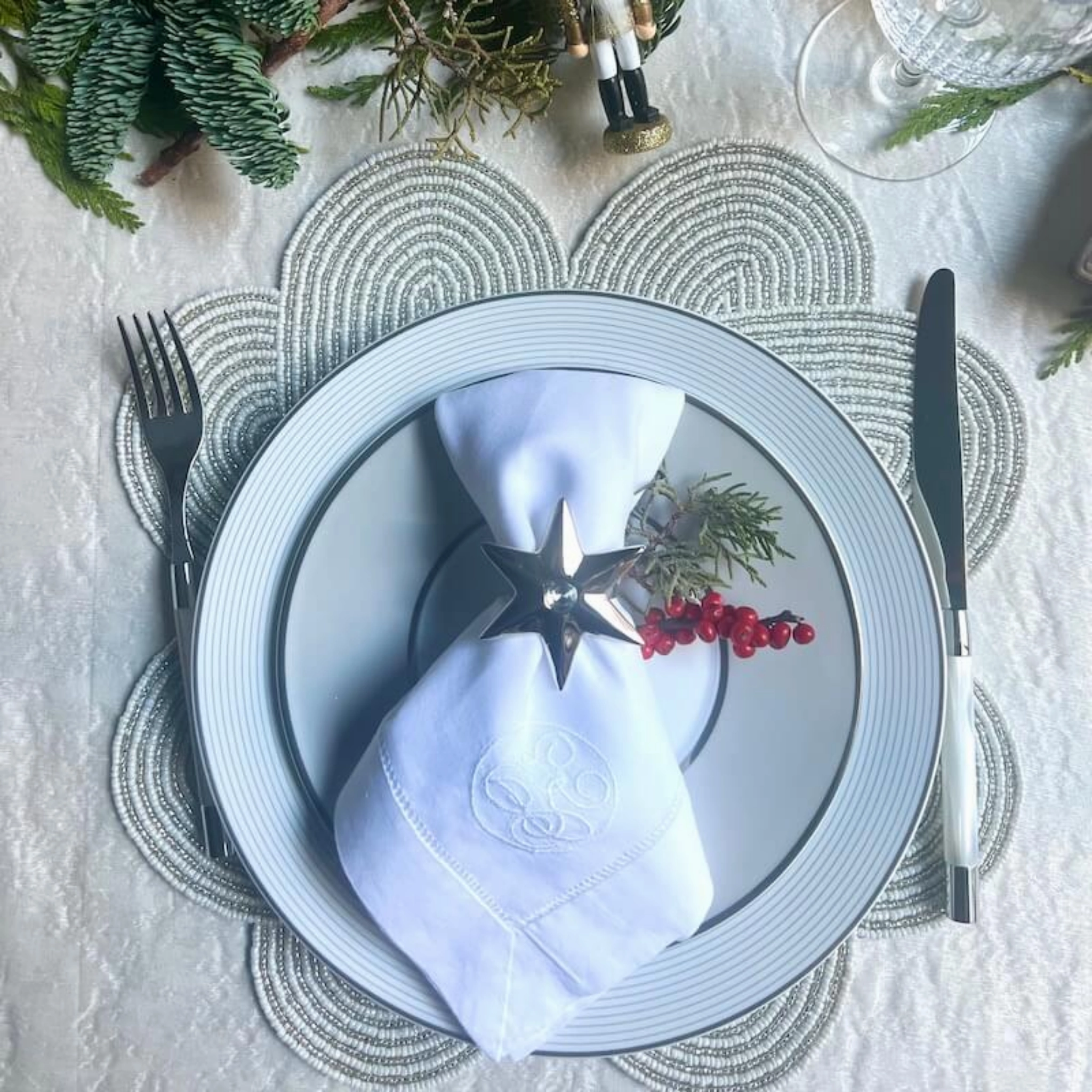 Set of 2 Silver & White Knot Placemats