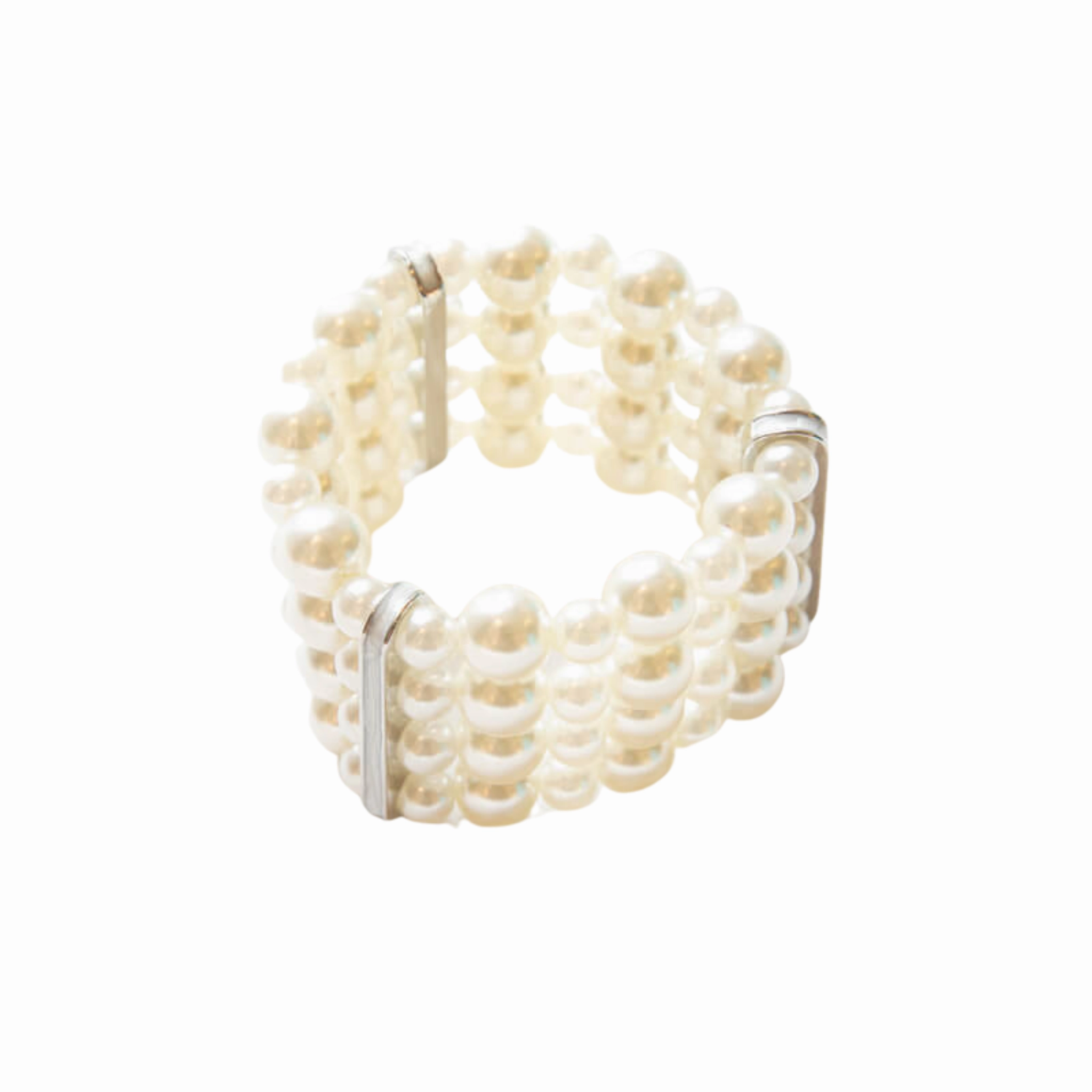 Set of 4 Pearl Cuff Napkin Rings