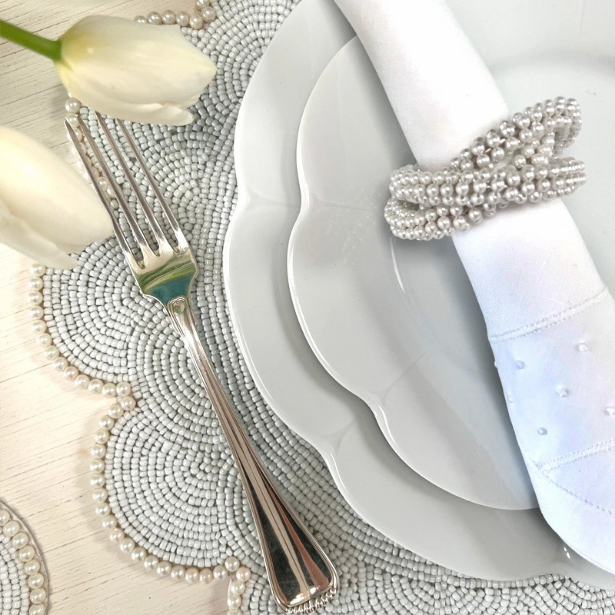 Set of 4 Three Ring Pearl Napkin Rings