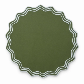 Set of 4 Wreath Green & White Embroidered Placemats mini desktop sculpture