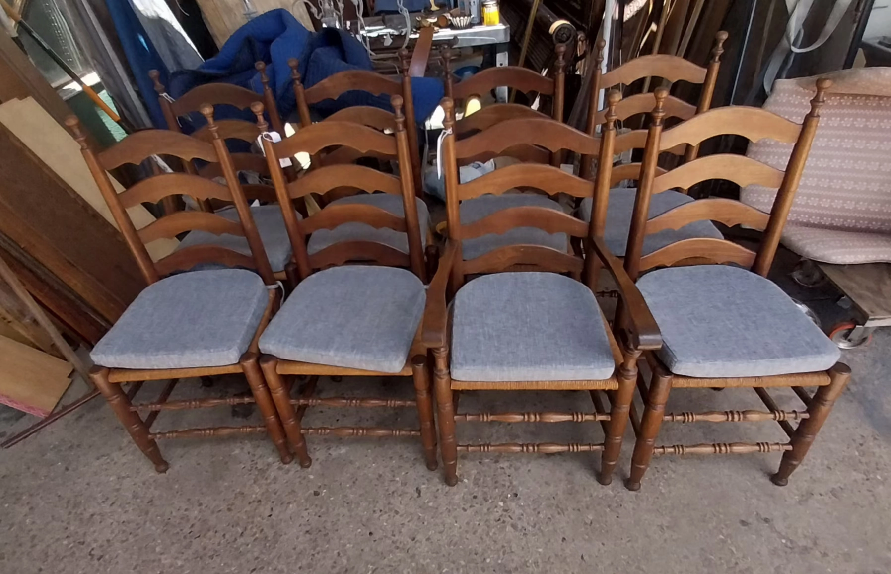 SET OF 8 VINTAGE AMERICAN MADE  DARK WALNUT RUSH SEAT LADDER BACK CHAIRS