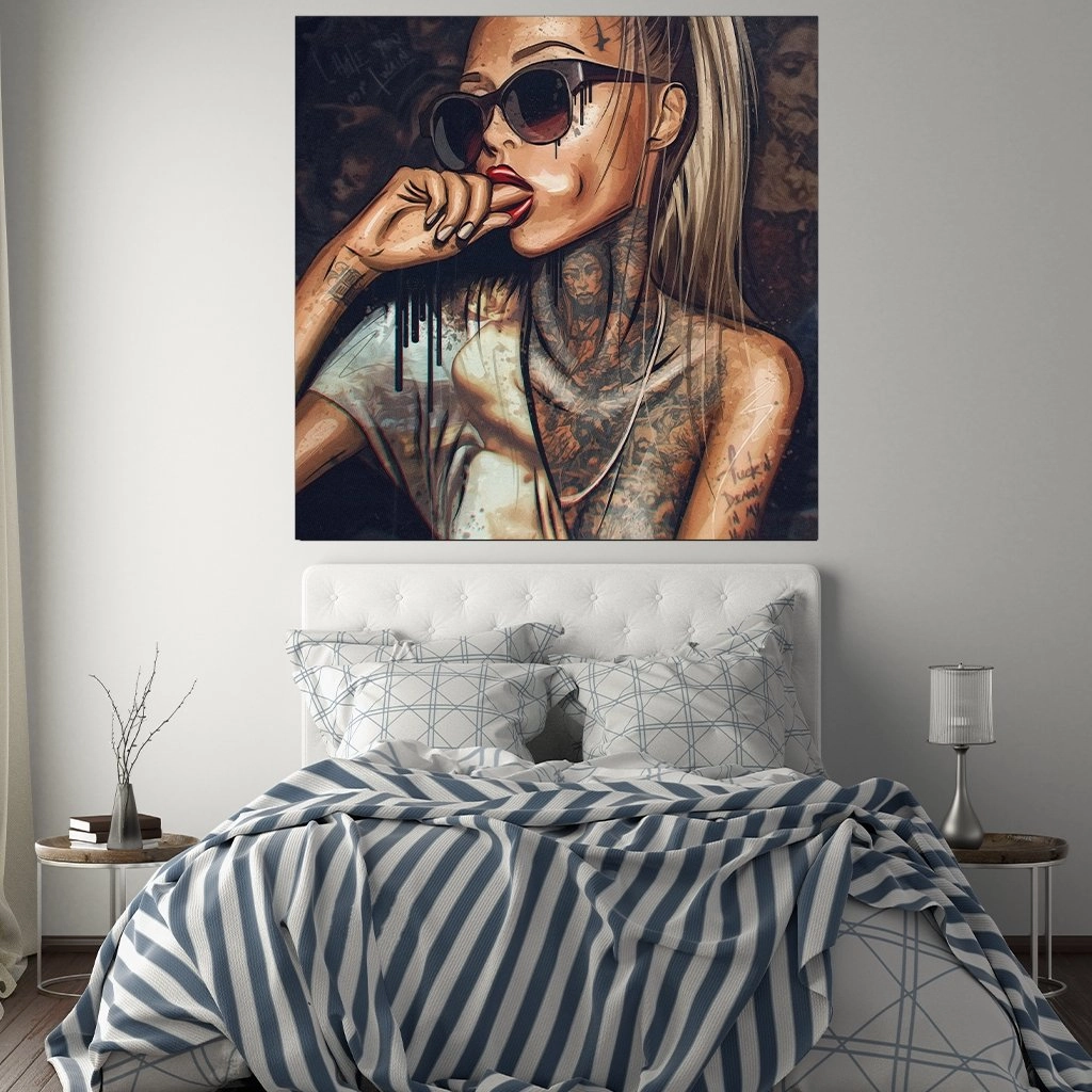 Sexy tattoo girl