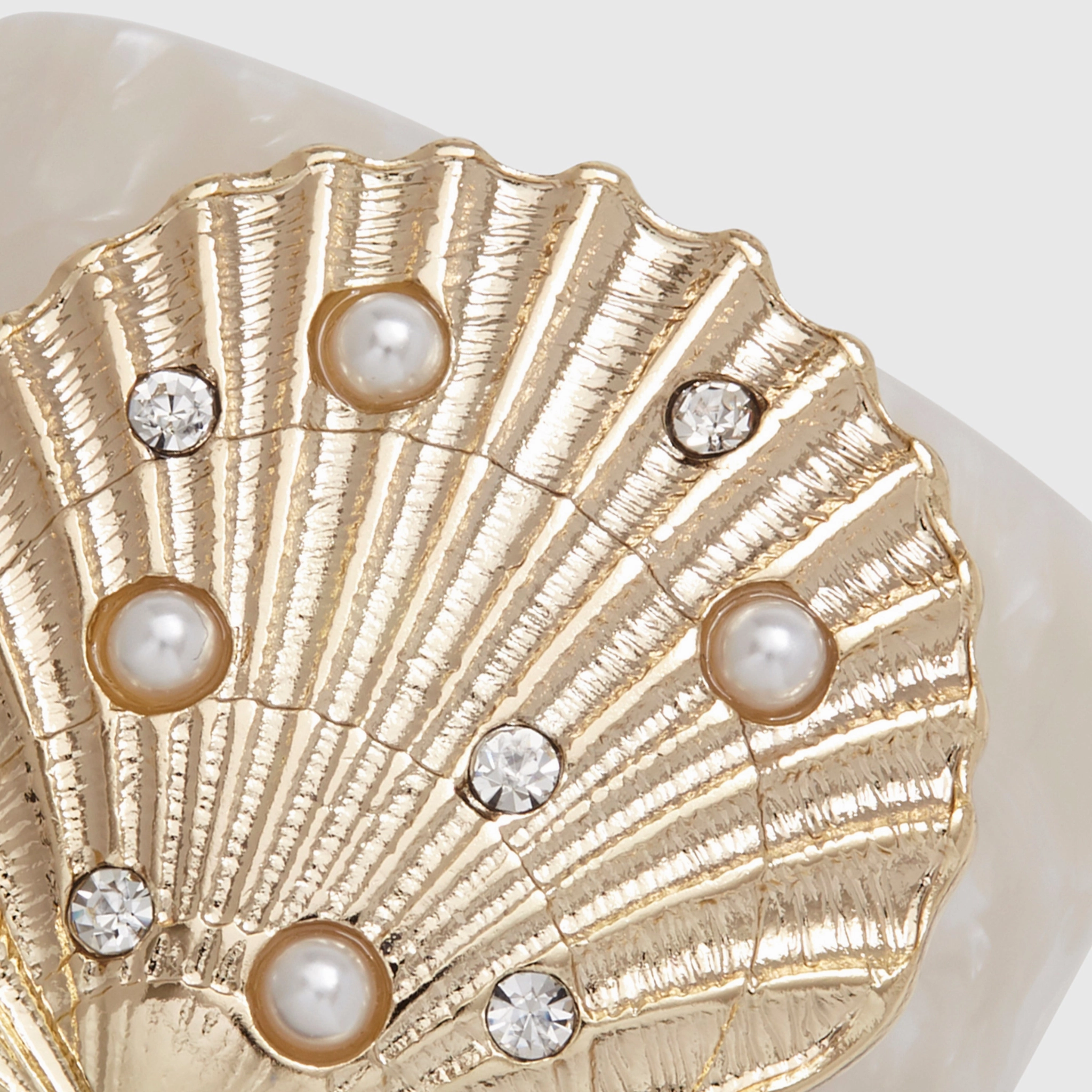Shell Resin Napkin Rings, Pearly White, Set of Four
