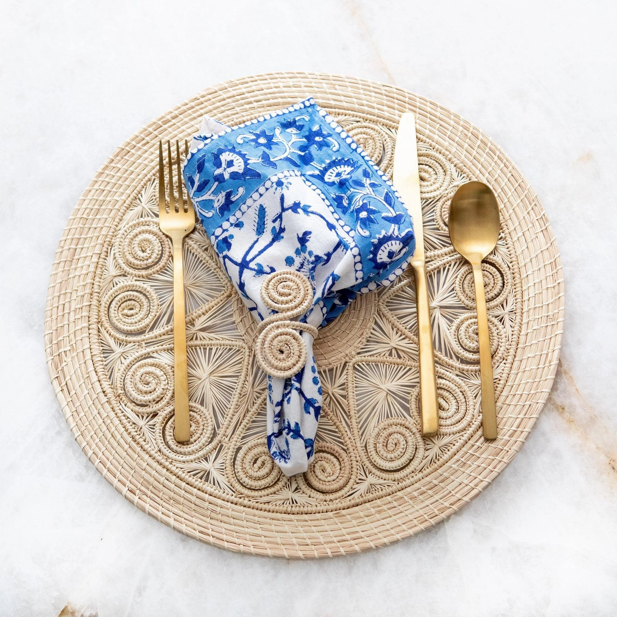 Spiral Pattern Round Wicker Placemats, Set of 4
